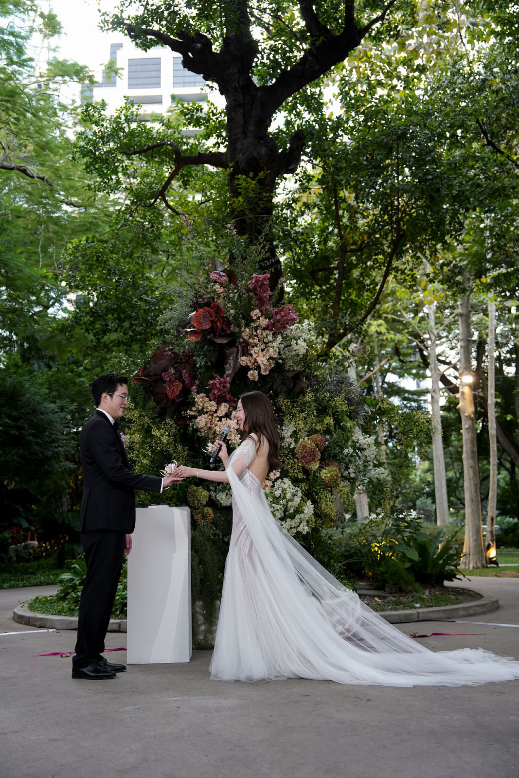 Under the Tree: Loreta and Thasit’s Enchanting Bangkok Wedding at Nai Lert Park photo