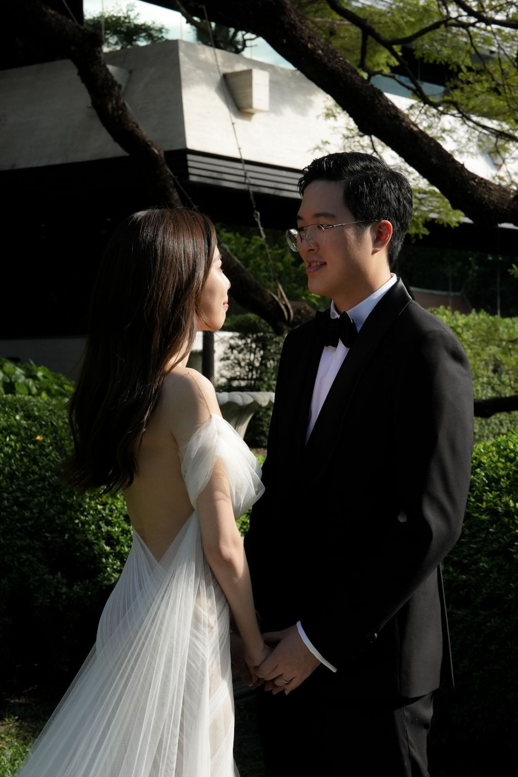 Under the Tree: Loreta and Thasit’s Enchanting Bangkok Wedding at Nai Lert Park photo