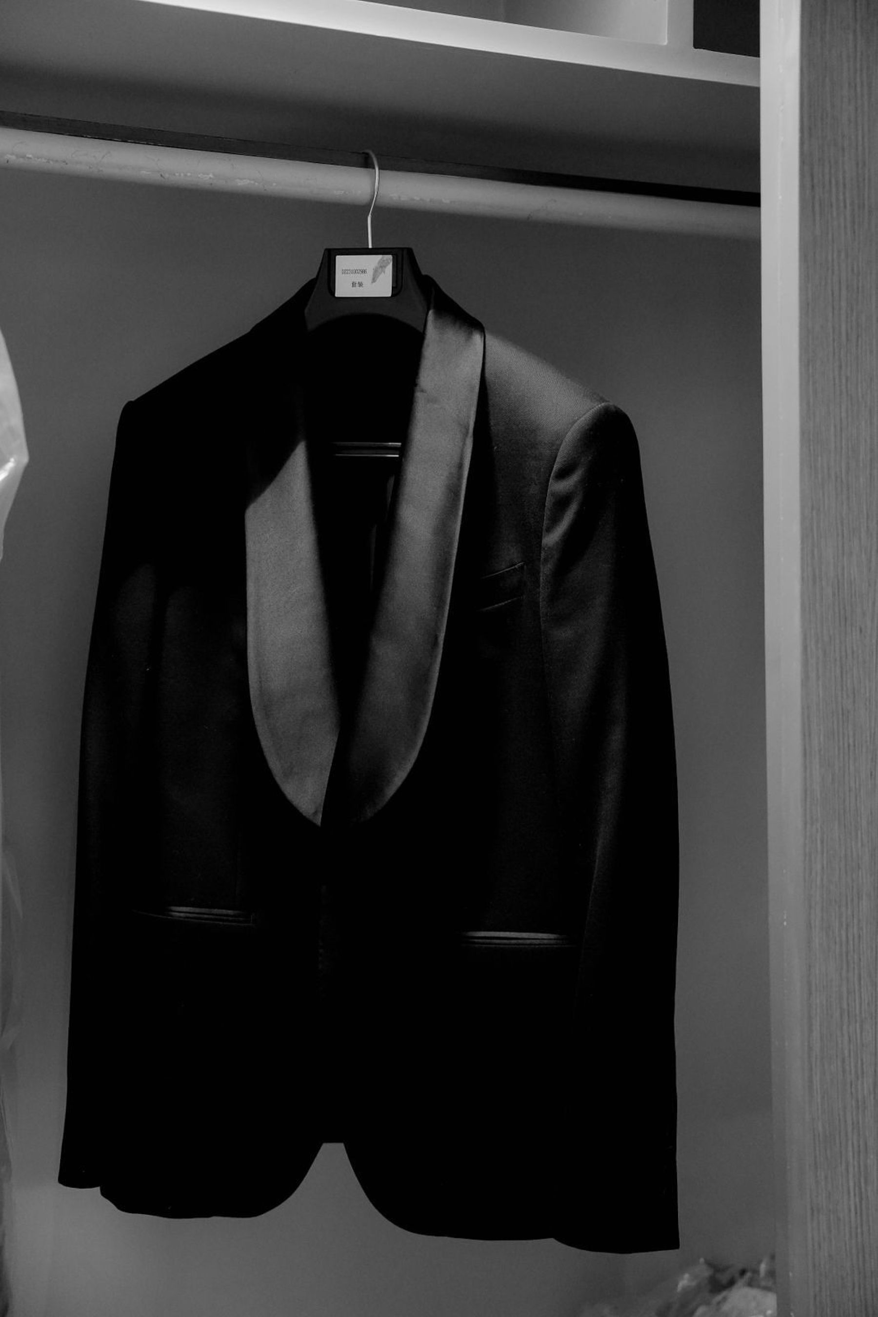 Under the Tree: Loreta and Thasit’s Enchanting Bangkok Wedding at Nai Lert Park photo