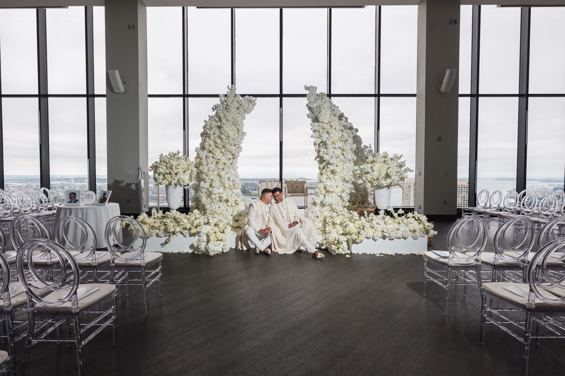 Black‑and‑White Harmony in the Clouds: Shaloo &amp; Timothy’s Yin-Yang Wedding at the State Room photo