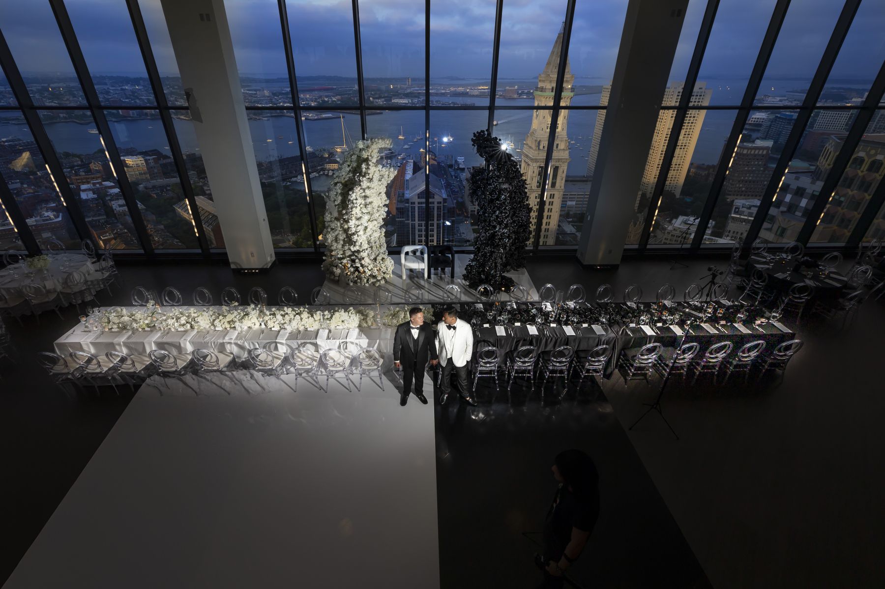Black‑and‑White Harmony in the Clouds: Shaloo &amp; Timothy’s Yin-Yang Wedding at the State Room photo
