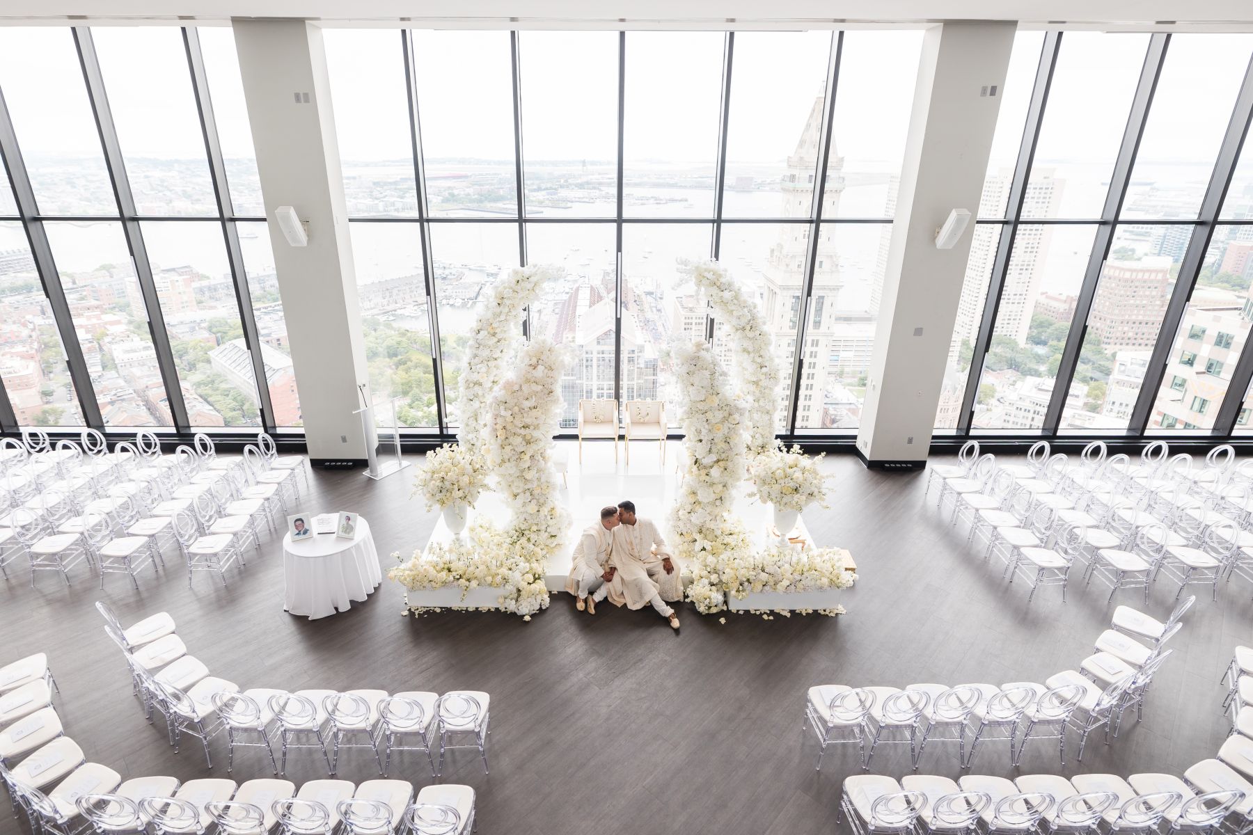 Black‑and‑White Harmony in the Clouds: Shaloo &amp; Timothy’s Yin-Yang Wedding at the State Room photo