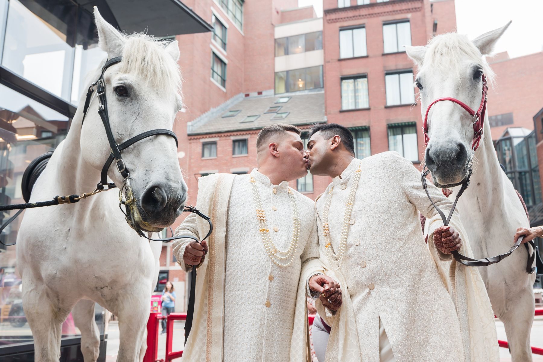 Black‑and‑White Harmony in the Clouds: Shaloo &amp; Timothy’s Yin-Yang Wedding at the State Room photo