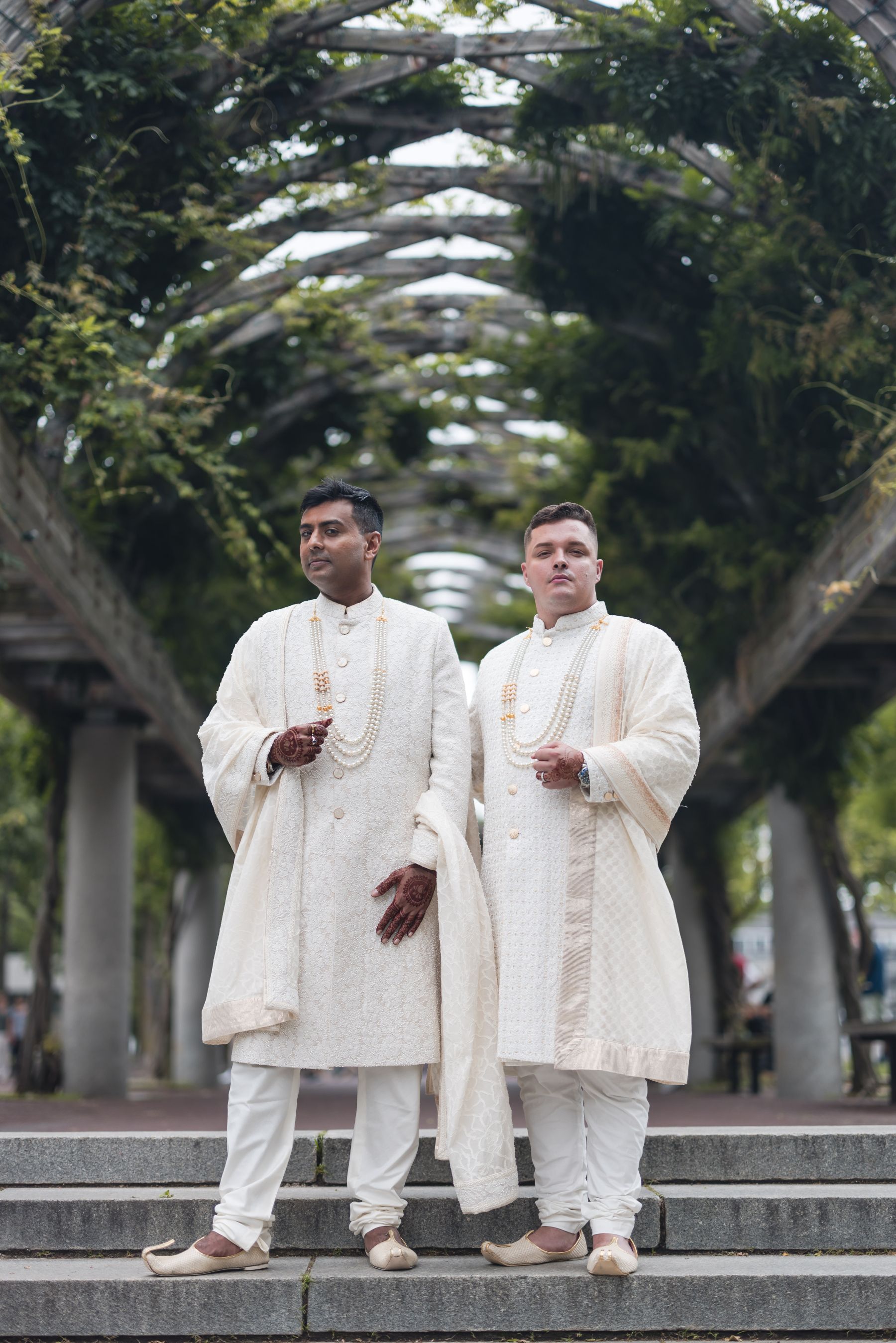 Black‑and‑White Harmony in the Clouds: Shaloo &amp; Timothy’s Yin-Yang Wedding at the State Room photo