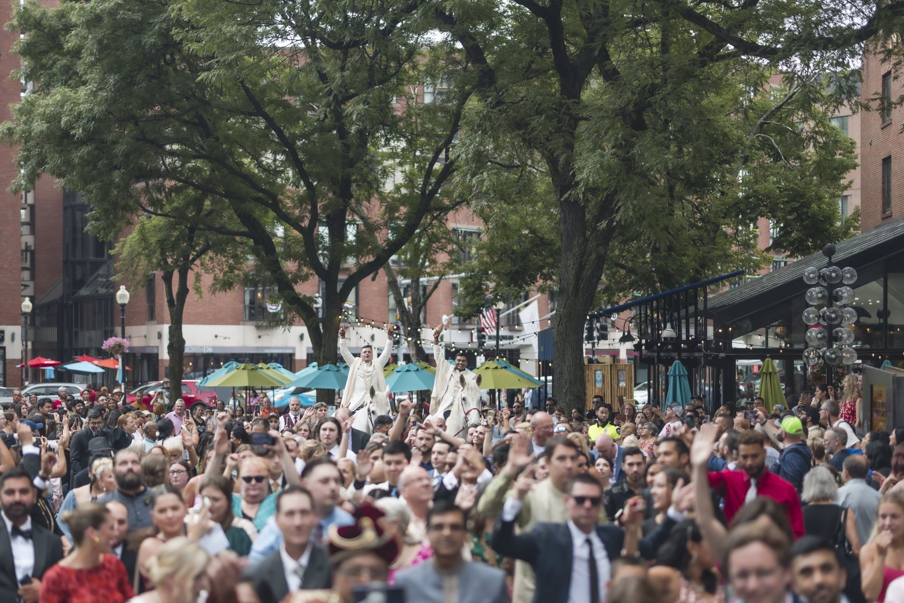 Black‑and‑White Harmony in the Clouds: Shaloo &amp; Timothy’s Yin-Yang Wedding at the State Room photo