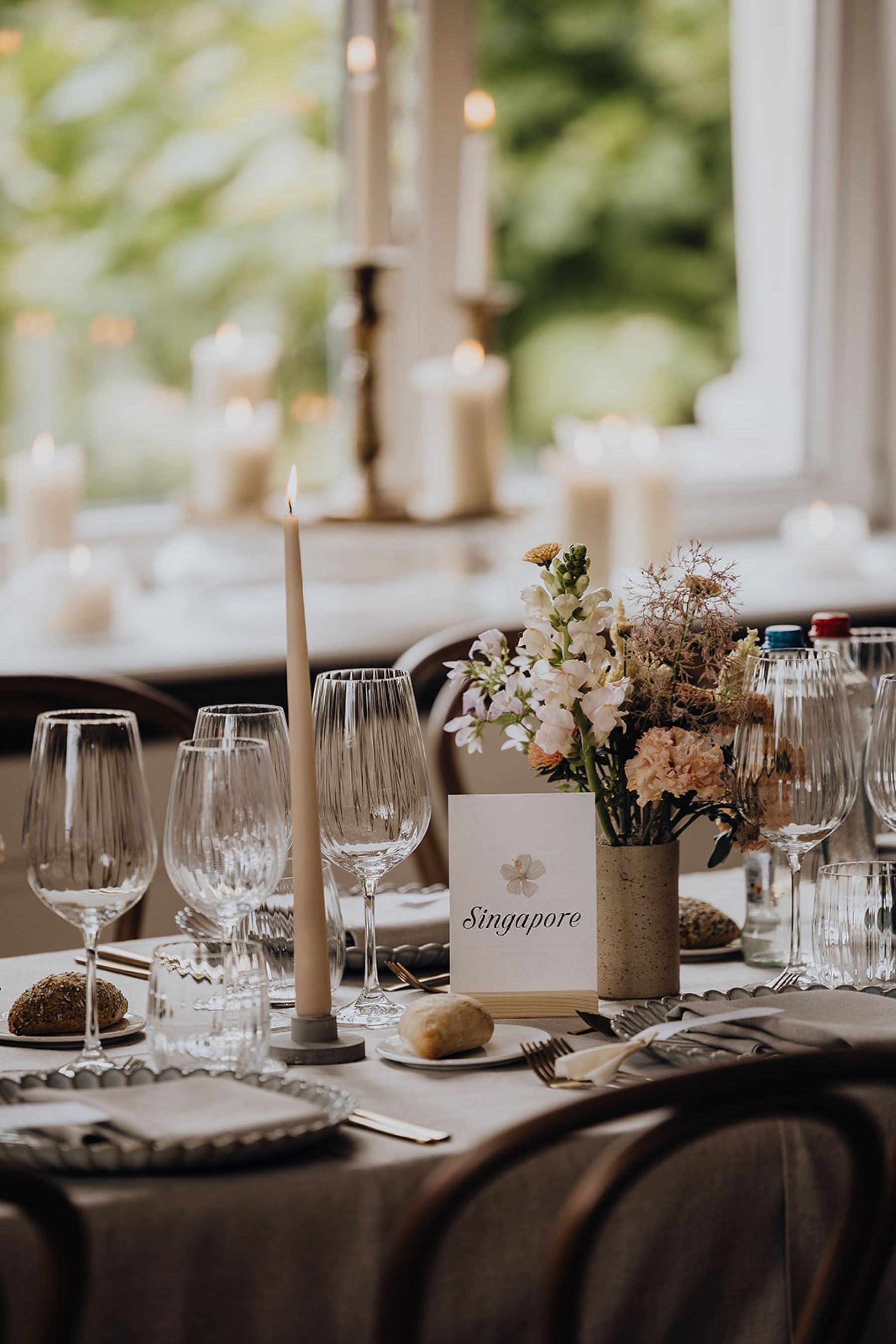 Sophie &amp; Tom's Classic Castle Celebration: A Timeless Wedding at Kasteel van Brasschaat photo