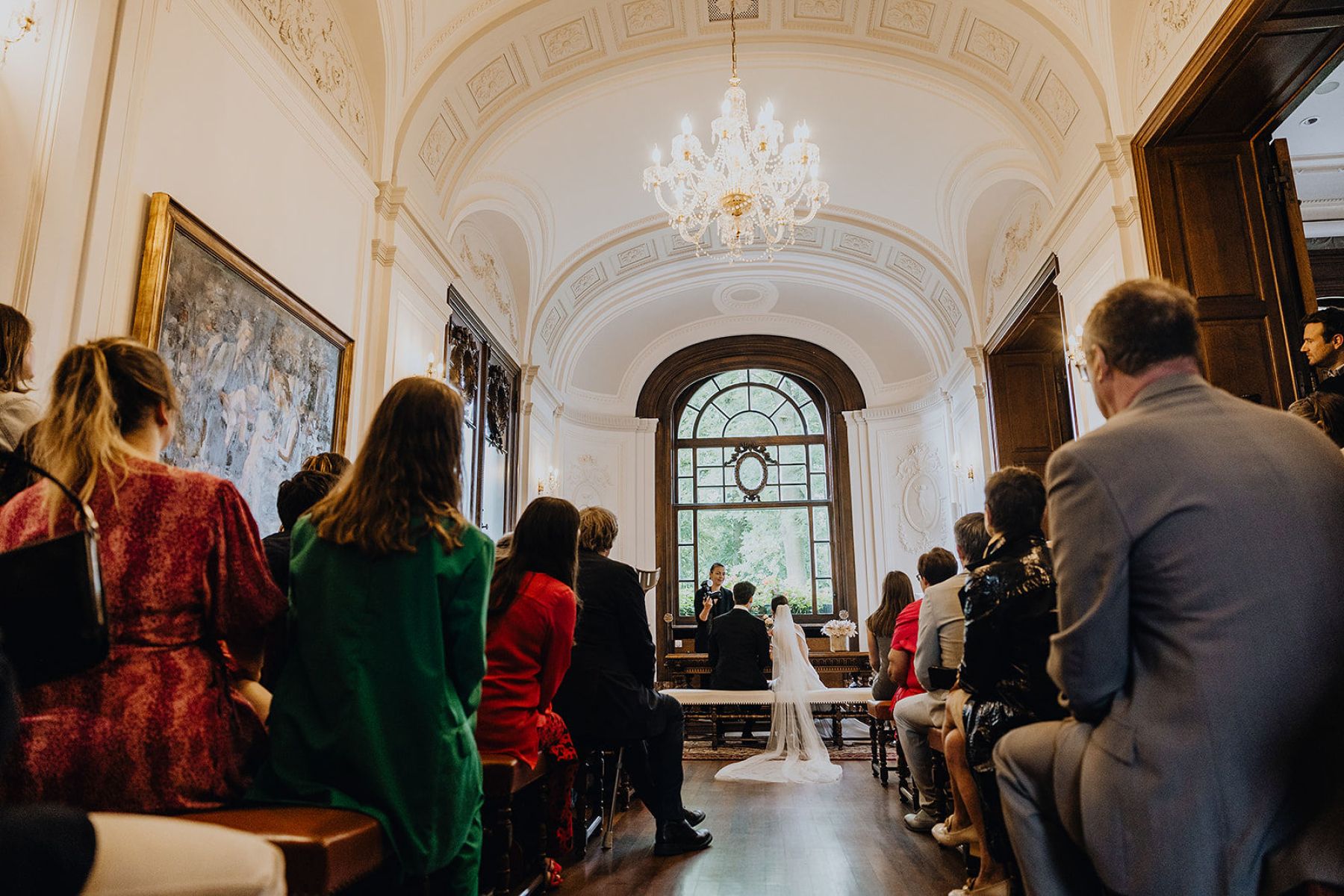 Sophie &amp; Tom's Classic Castle Celebration: A Timeless Wedding at Kasteel van Brasschaat photo
