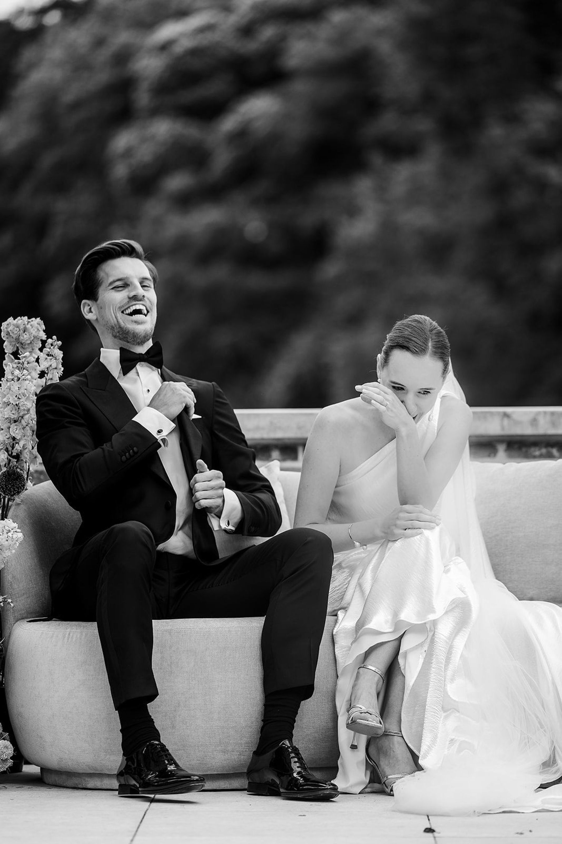Sophie &amp; Tom's Classic Castle Celebration: A Timeless Wedding at Kasteel van Brasschaat photo