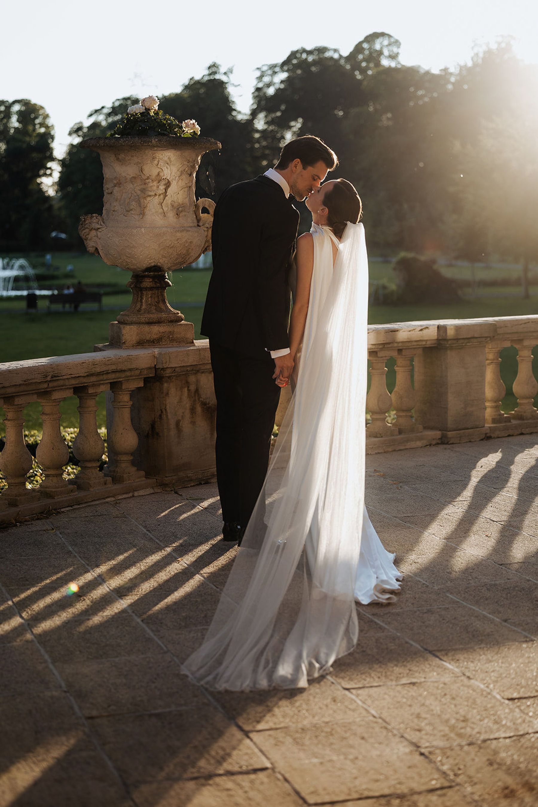 Sophie &amp; Tom's Classic Castle Celebration: A Timeless Wedding at Kasteel van Brasschaat photo