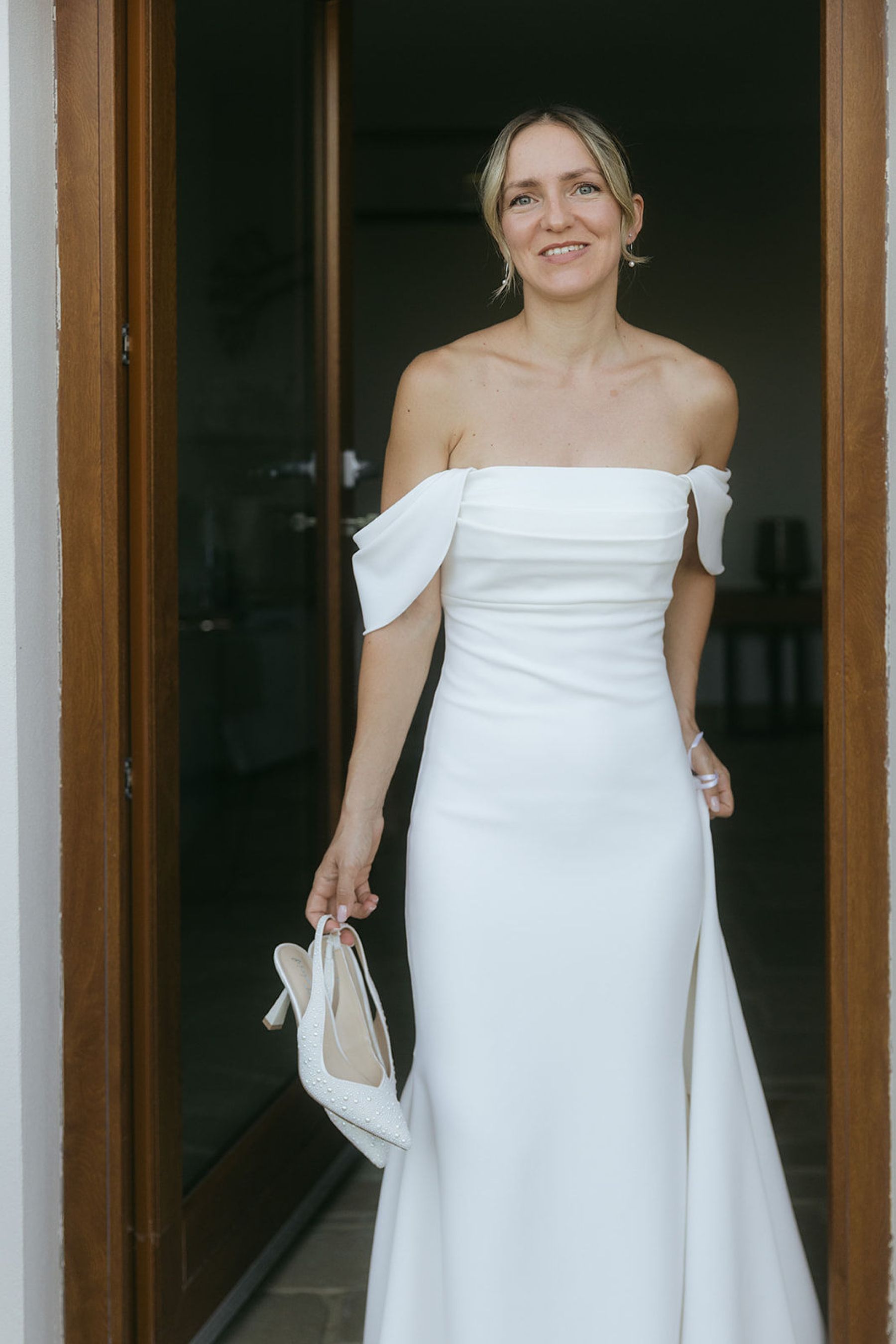 A Journey in Time and Love: Marlis-Madeleine &amp; Giancarlo’s Seaside Wedding at Tenuta Dalia photo