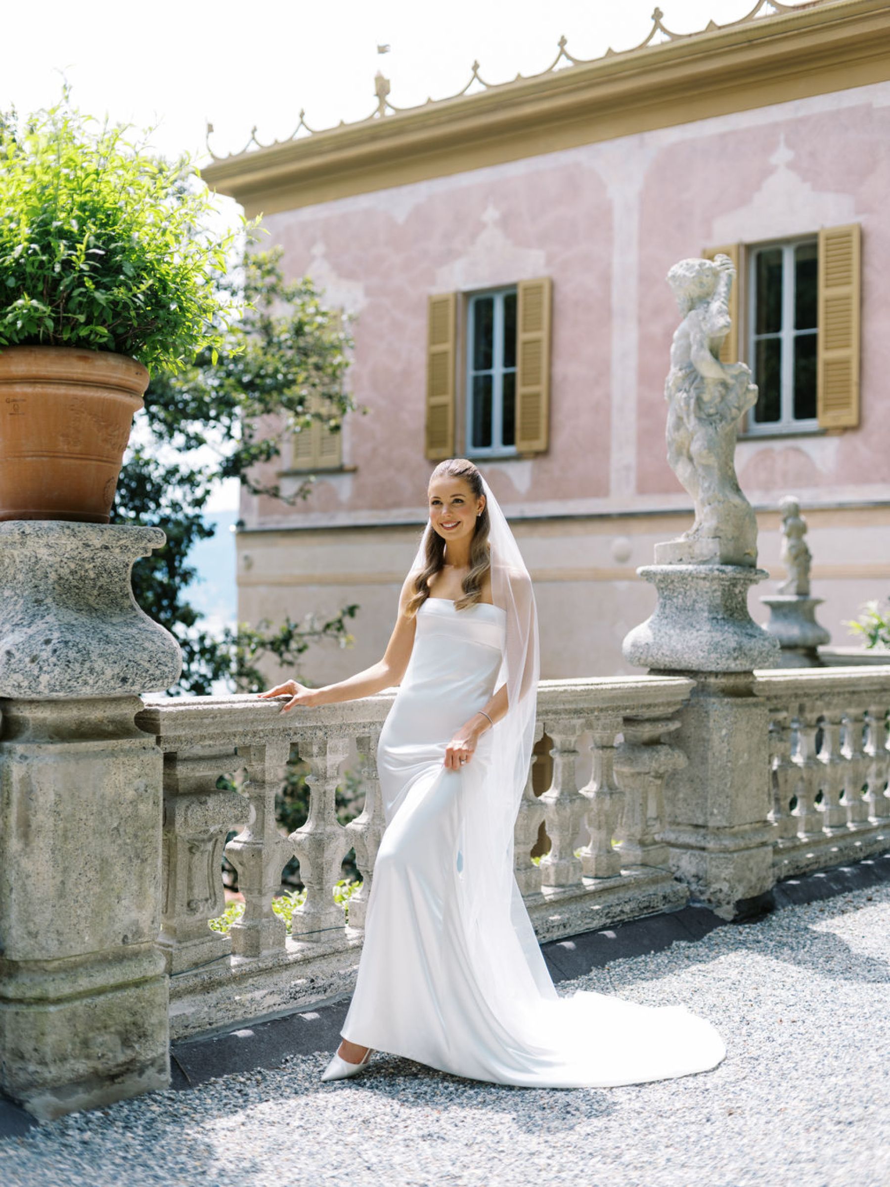 Harriet and Michael’s Dream Wedding at Villa Pizzo: A Tale of Love and Elegance photo