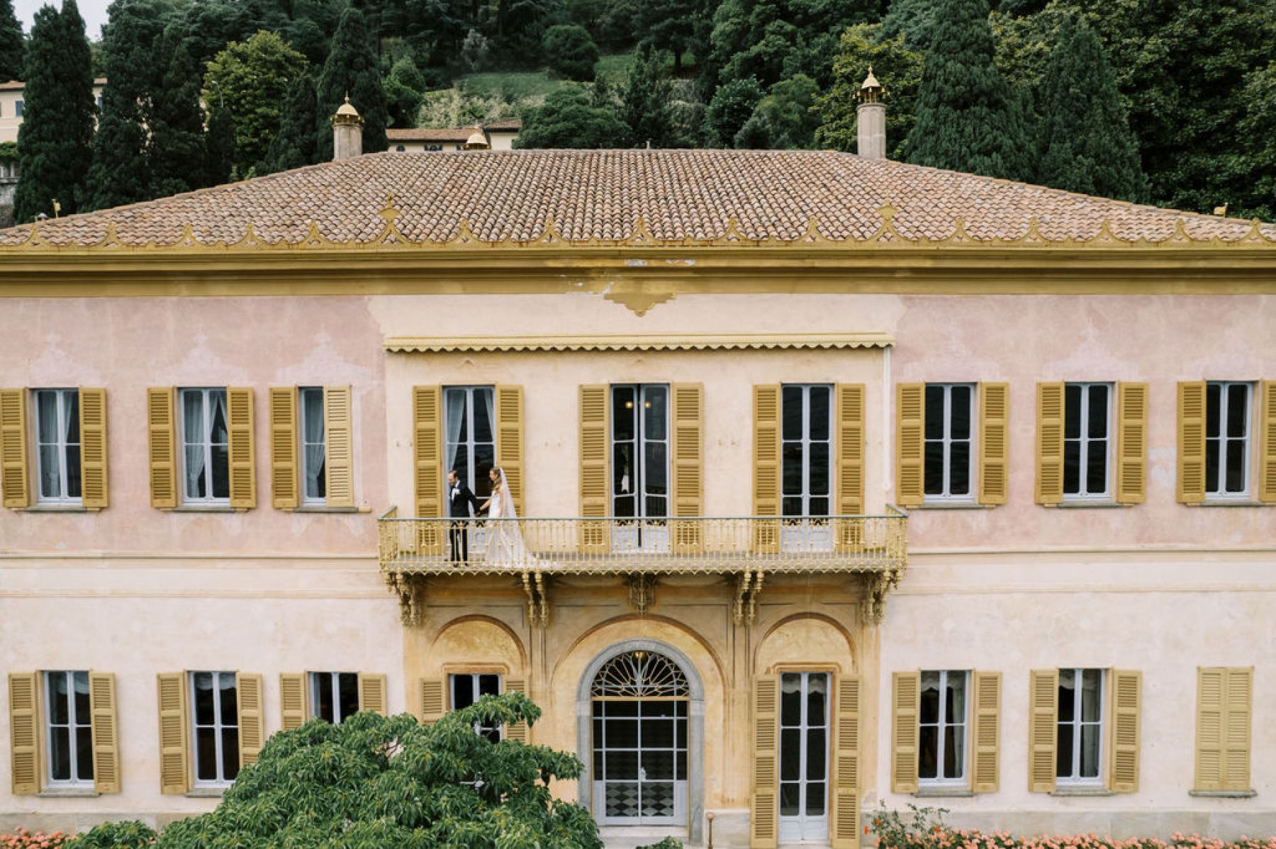 Harriet and Michael’s Dream Wedding at Villa Pizzo: A Tale of Love and Elegance photo