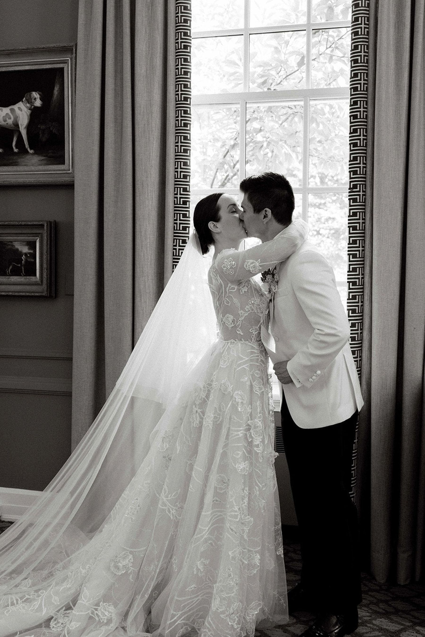 Vibrant Elegance: Marisa &amp; Jason's Fashion-Forward Wedding at The London Hunt &amp; Country Club photo