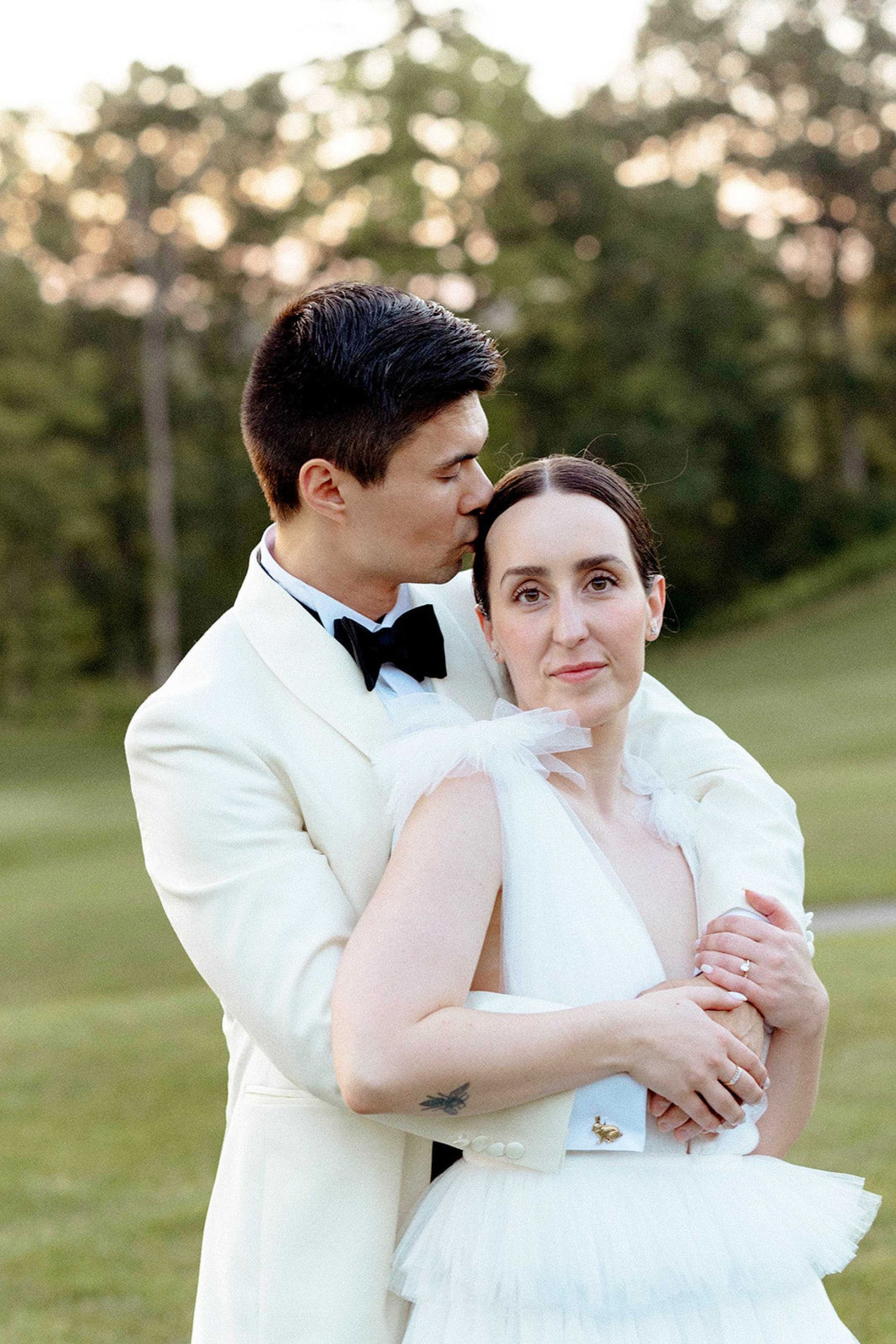 Vibrant Elegance: Marisa &amp; Jason's Fashion-Forward Wedding at The London Hunt &amp; Country Club photo