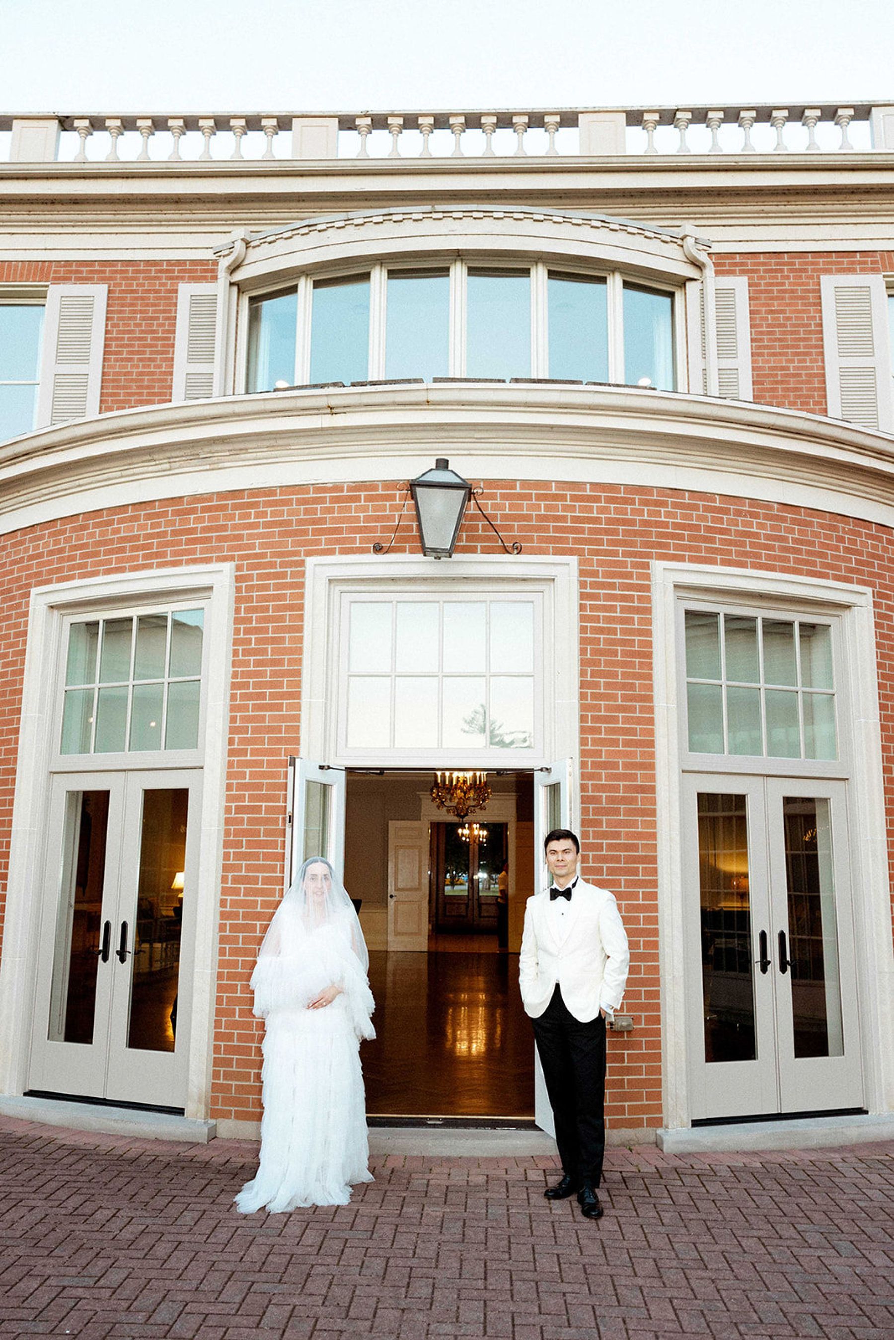 Vibrant Elegance: Marisa &amp; Jason's Fashion-Forward Wedding at The London Hunt &amp; Country Club photo