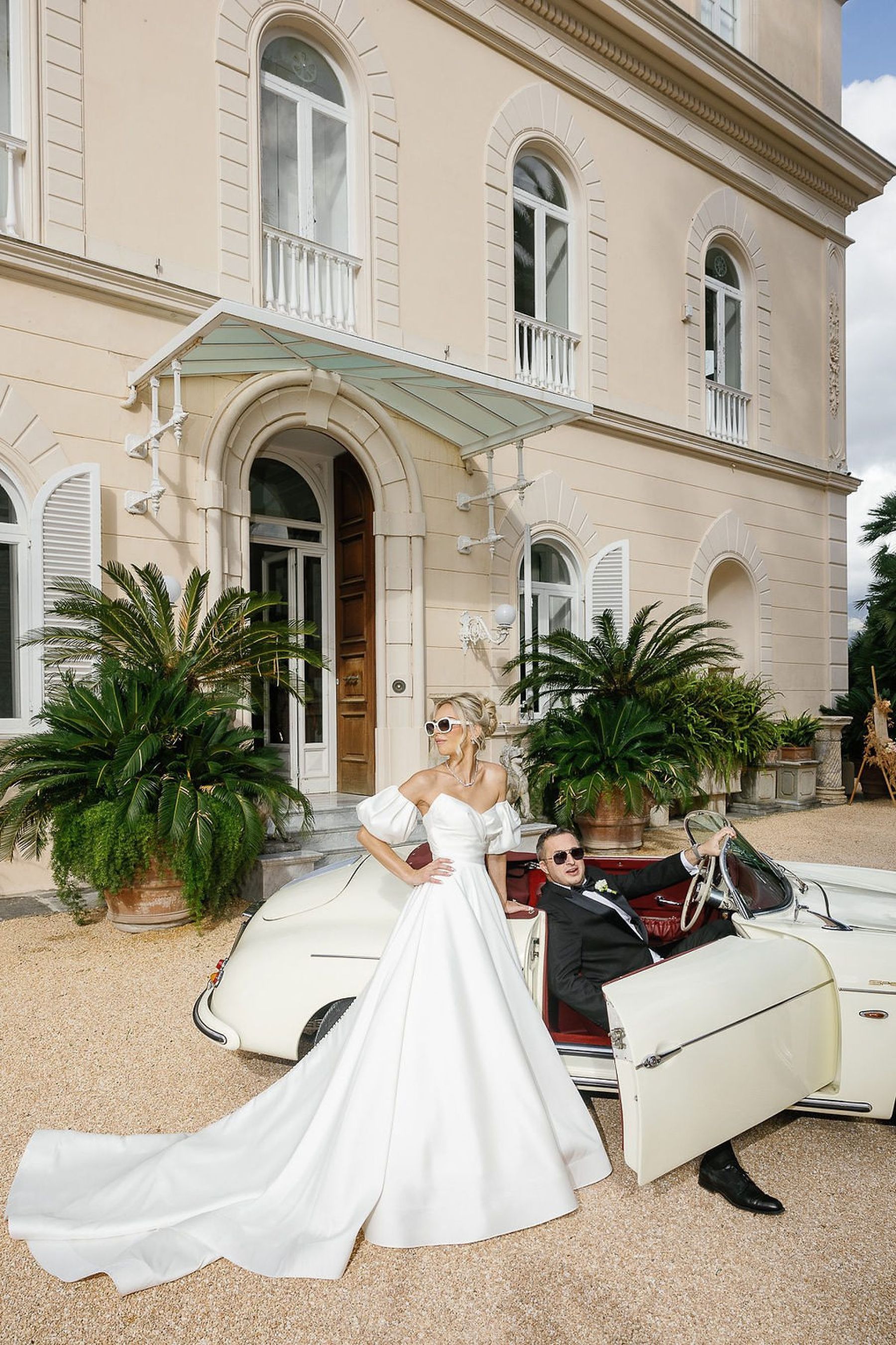 When Love Meets the Mediterranean Coastline: Greta &amp; Marc's Wedding at Villa Astor photo