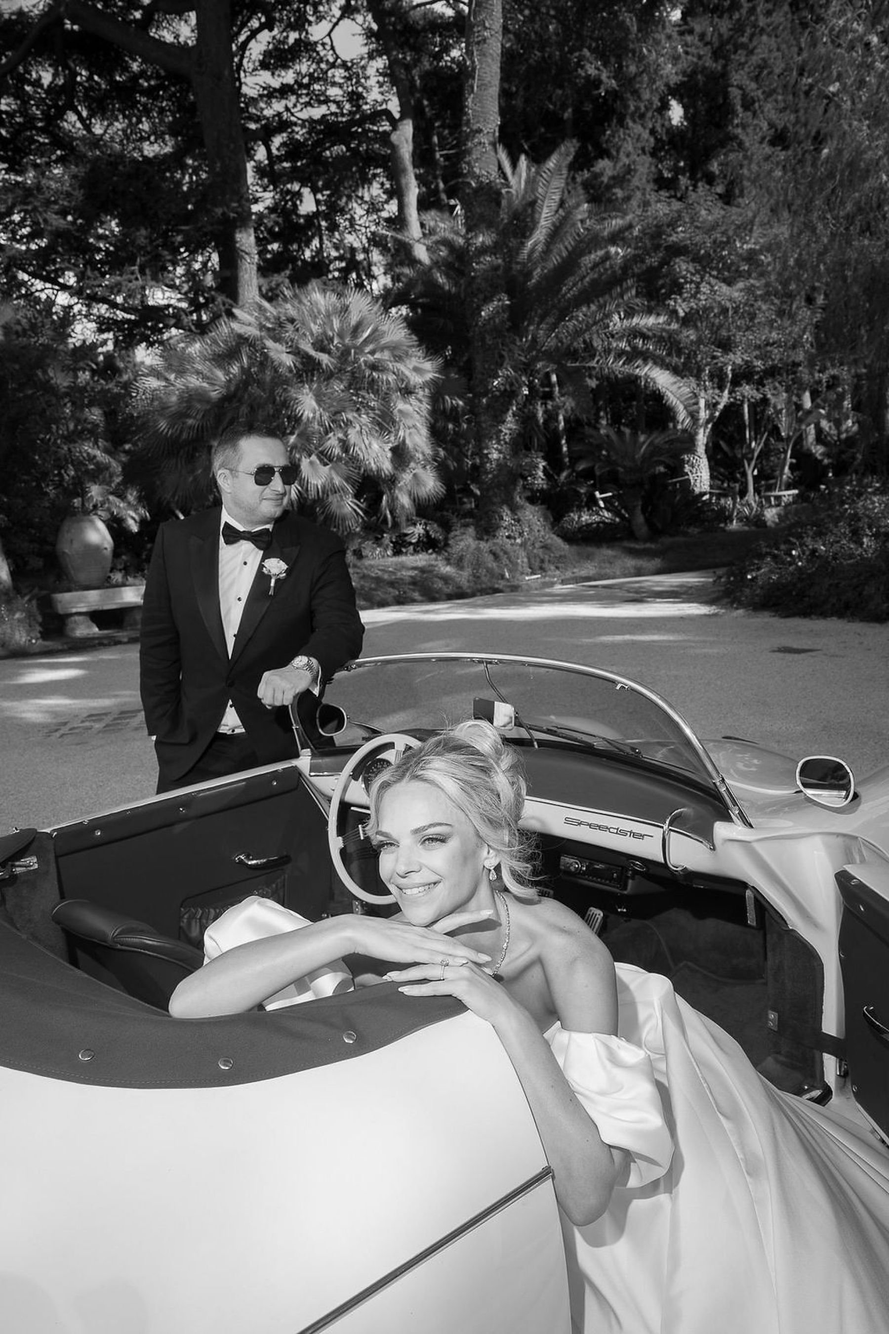 When Love Meets the Mediterranean Coastline: Greta &amp; Marc's Wedding at Villa Astor photo