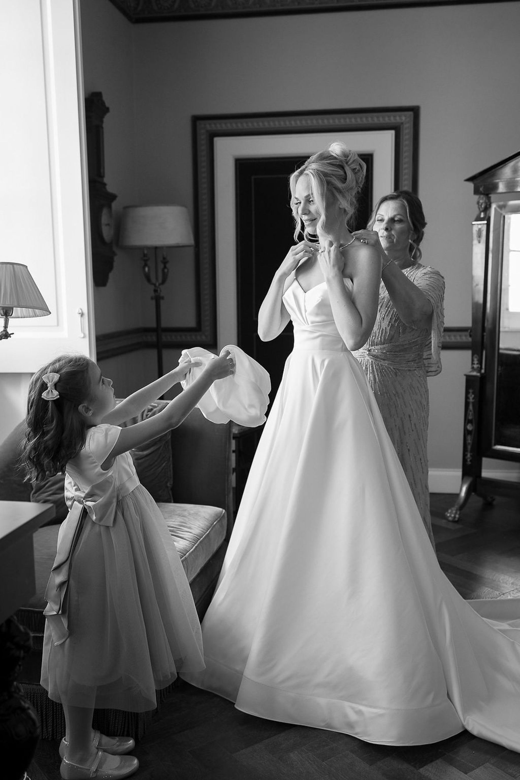 When Love Meets the Mediterranean Coastline: Greta &amp; Marc's Wedding at Villa Astor photo