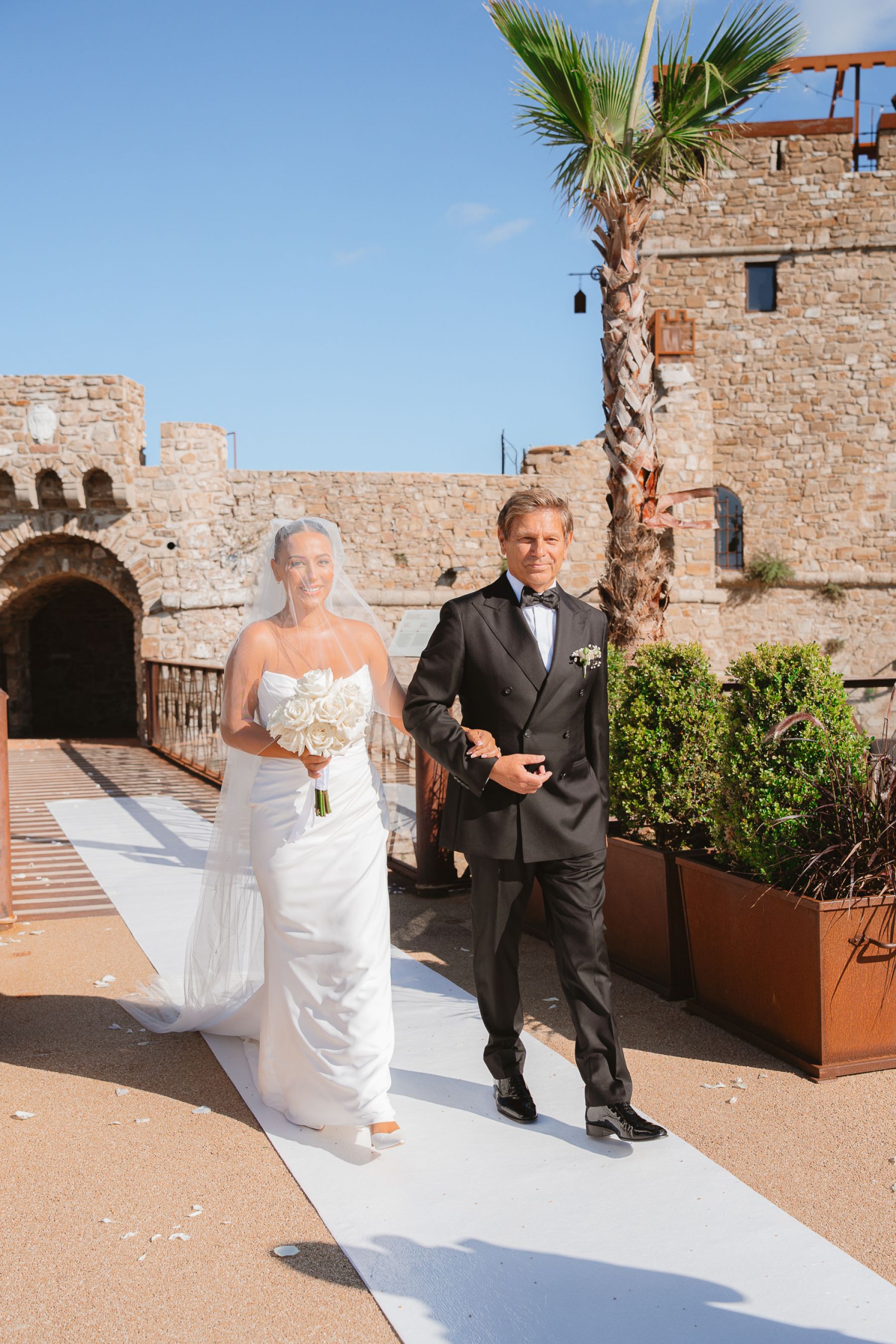 Love Among the Hills: Elléa &amp; Shiro’s Enchanting Wedding at Castello Di Rocca photo