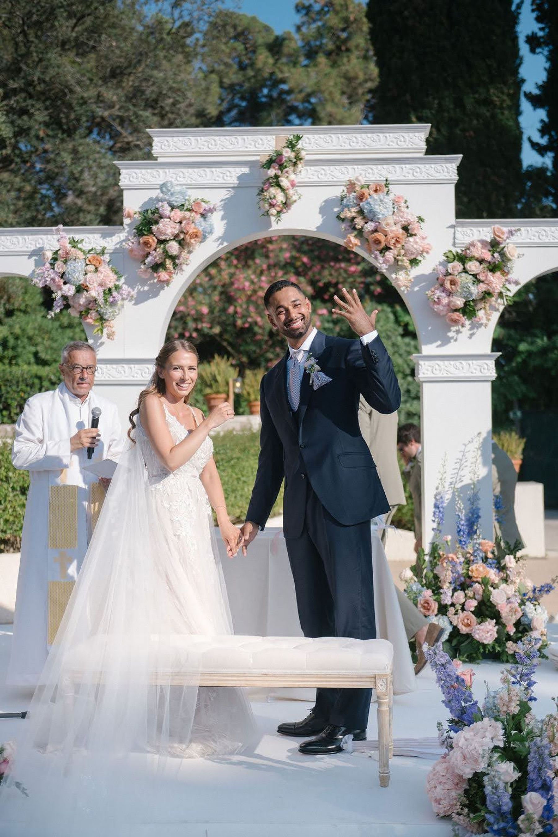 A Dreamy Spanish Celebration: Pauline &amp; Melvyn's Romantic Wedding at Finca Mas Solers photo