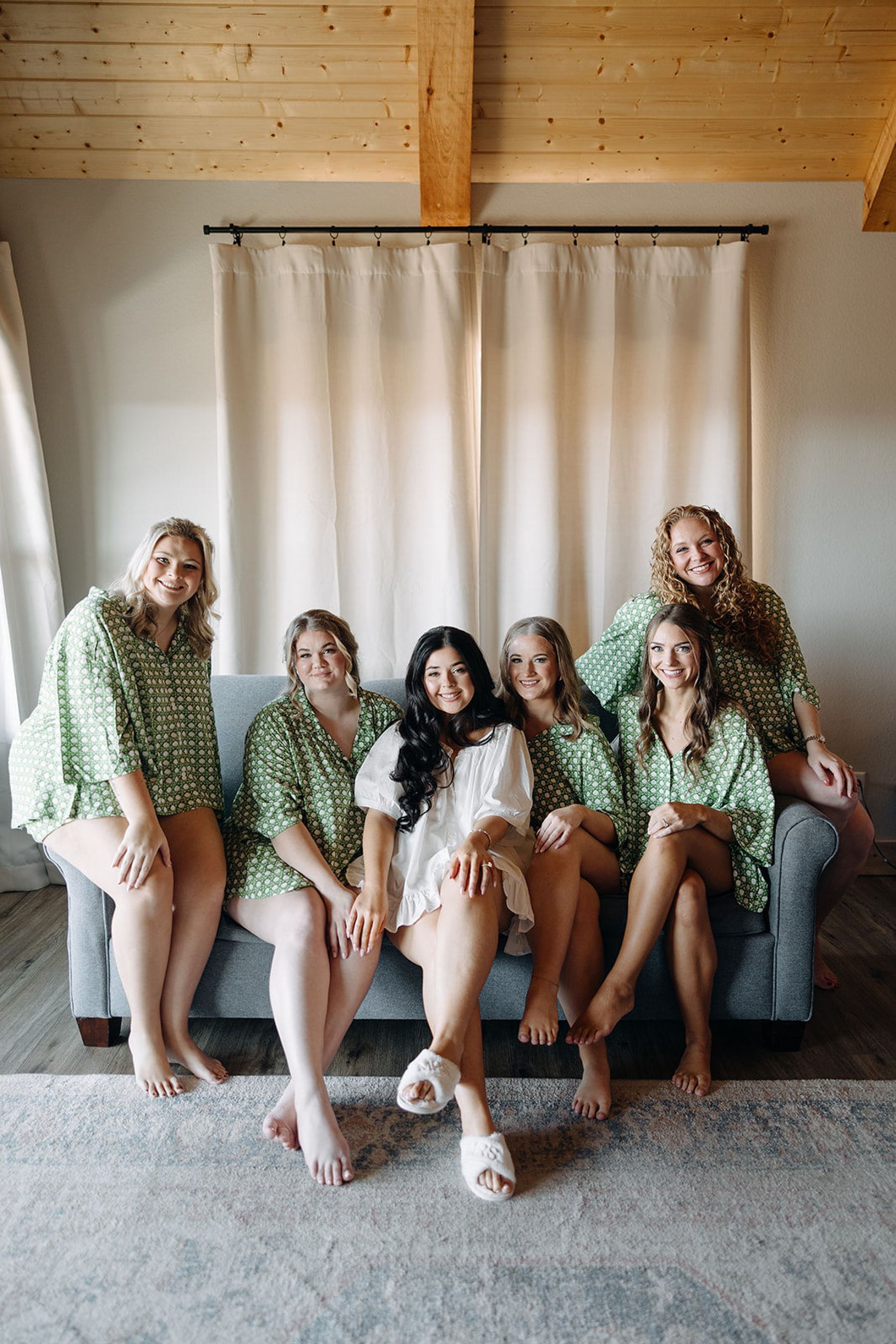 Sophia &amp; Christopher’s Pride and Prejudice-Inspired Wedding at Chateau on the Lake photo