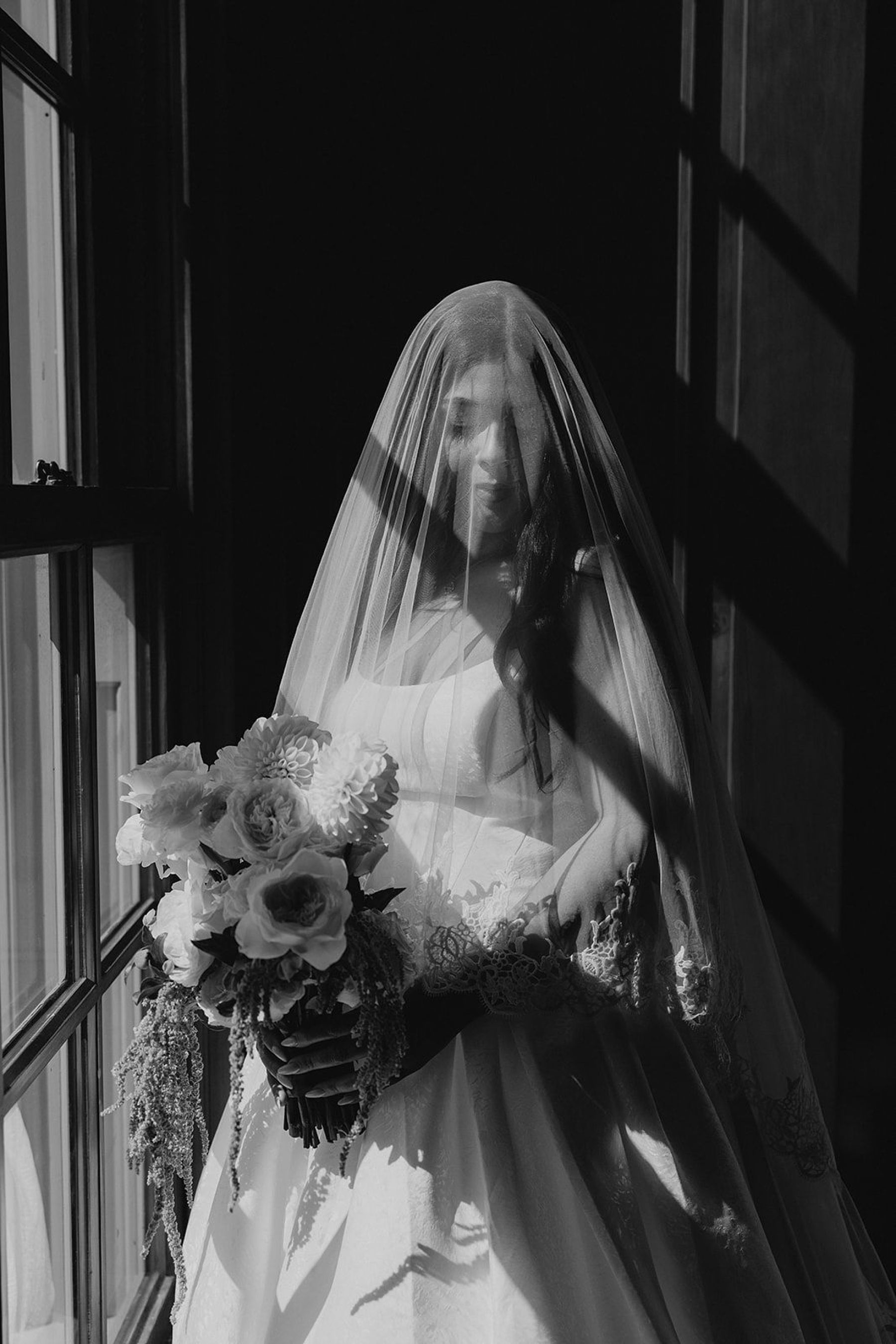 Sophia &amp; Christopher’s Pride and Prejudice-Inspired Wedding at Chateau on the Lake photo