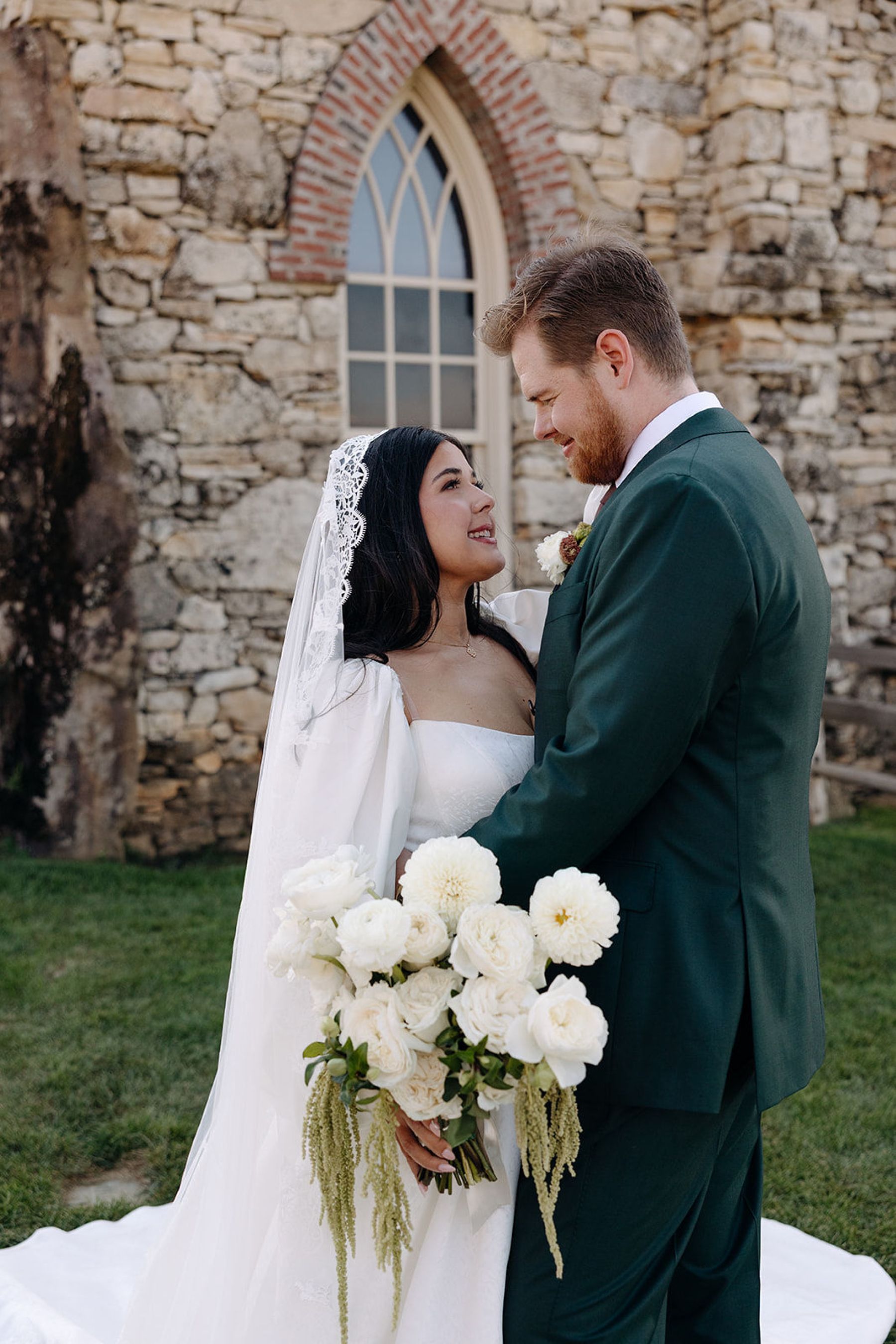 Sophia &amp; Christopher’s Pride and Prejudice-Inspired Wedding at Chateau on the Lake photo