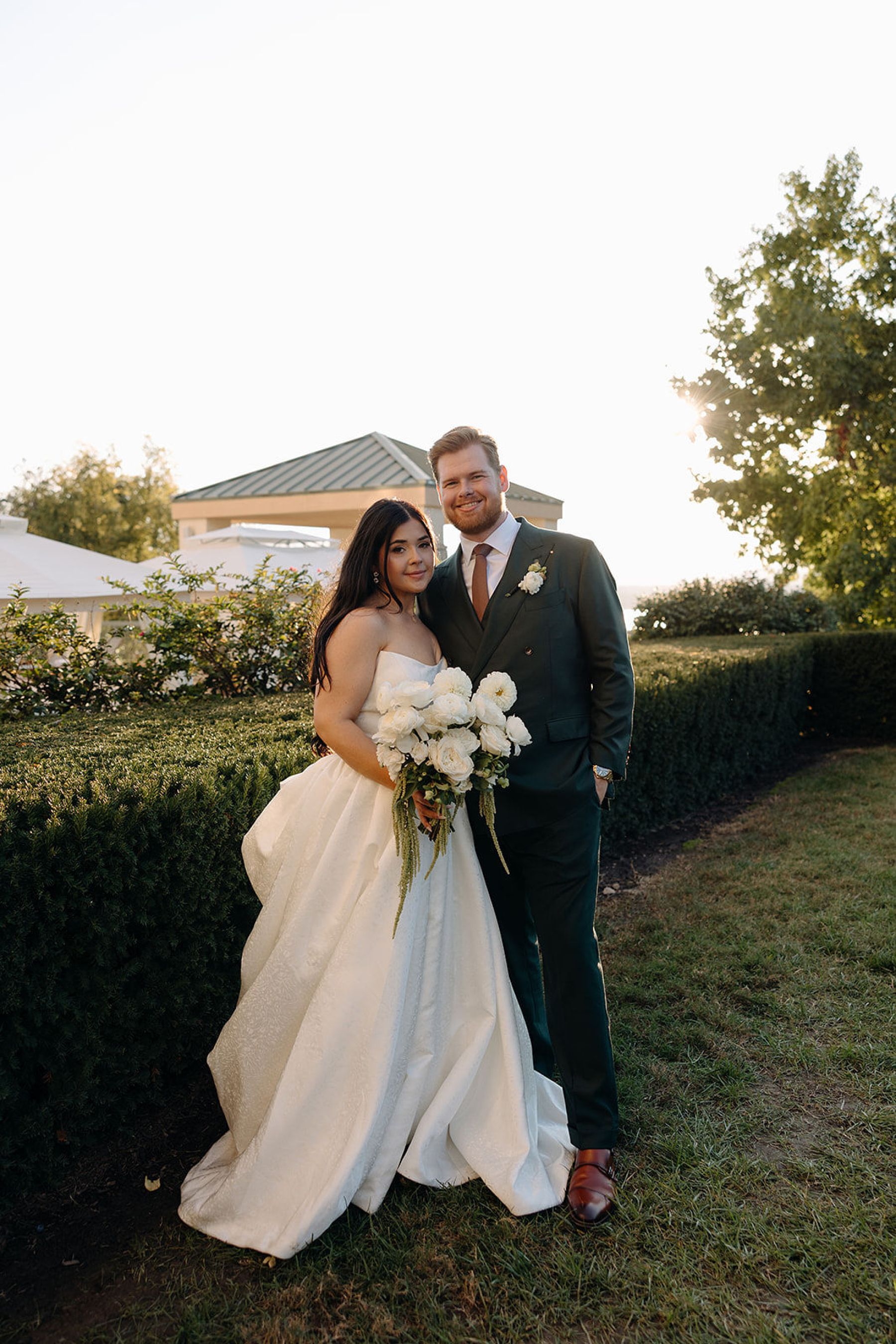 Sophia &amp; Christopher’s Pride and Prejudice-Inspired Wedding at Chateau on the Lake photo