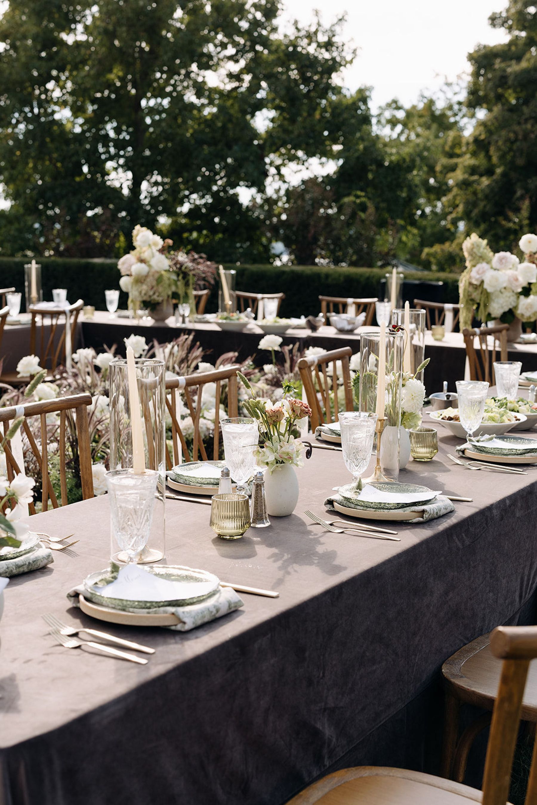 Sophia &amp; Christopher’s Pride and Prejudice-Inspired Wedding at Chateau on the Lake photo