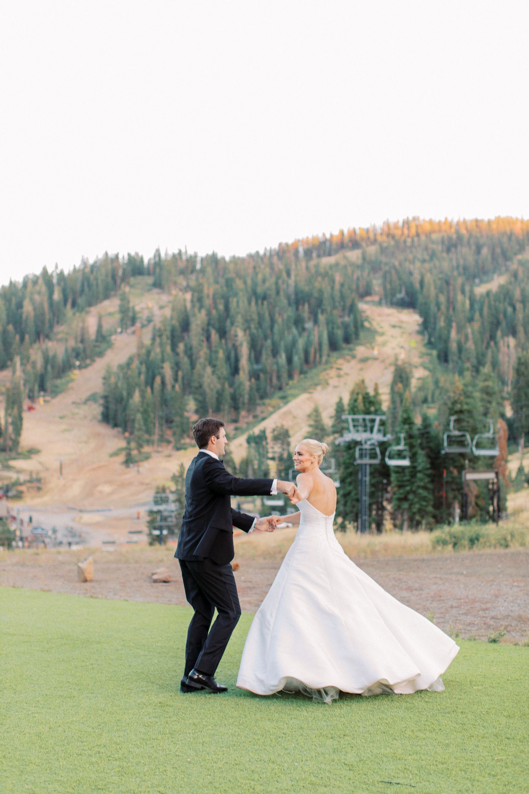 Janey &amp; Michael's Celebration: A Timeless Wedding at The Ritz-Carlton, Lake Tahoe photo