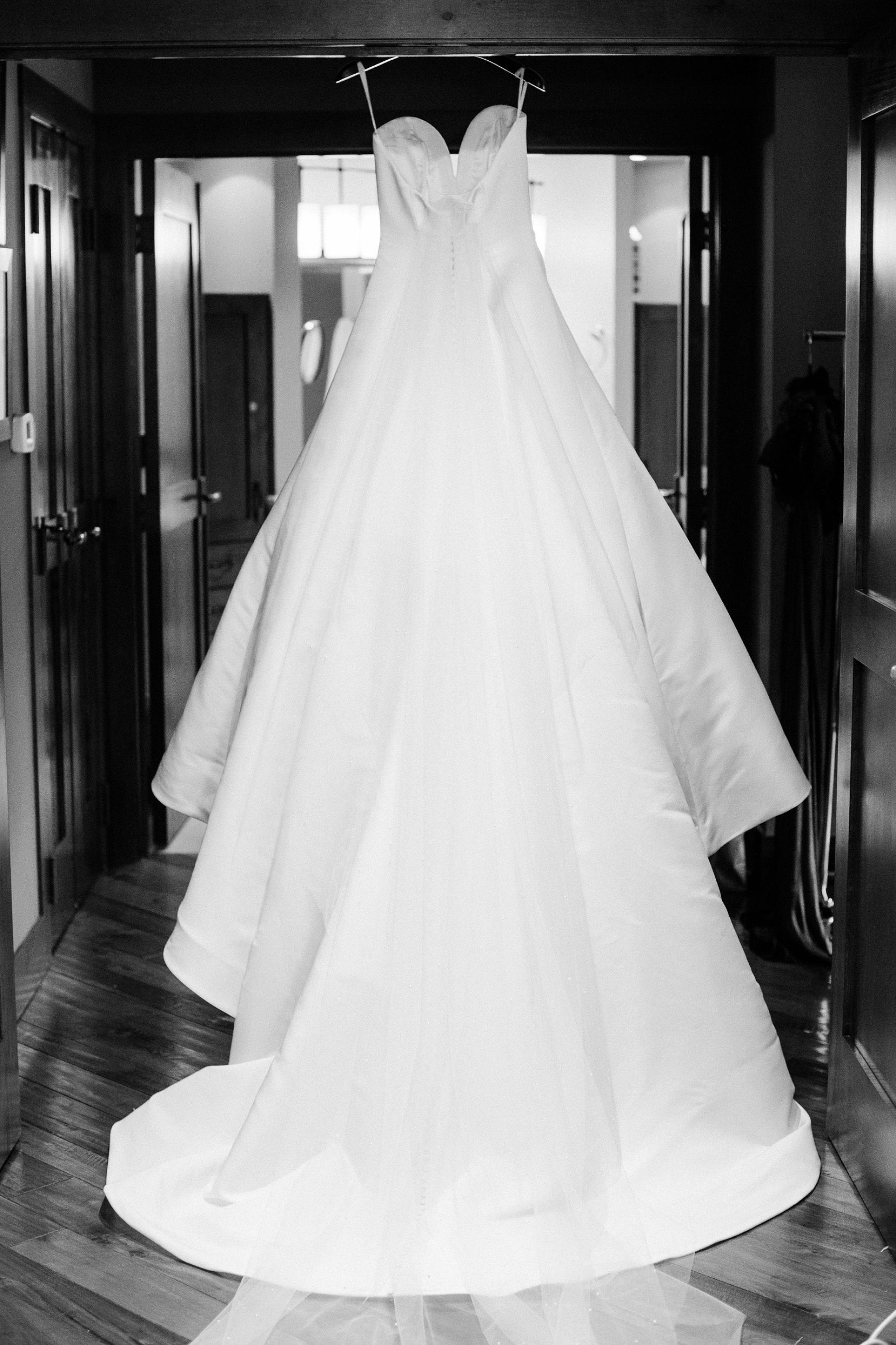 Janey &amp; Michael's Celebration: A Timeless Wedding at The Ritz-Carlton, Lake Tahoe photo