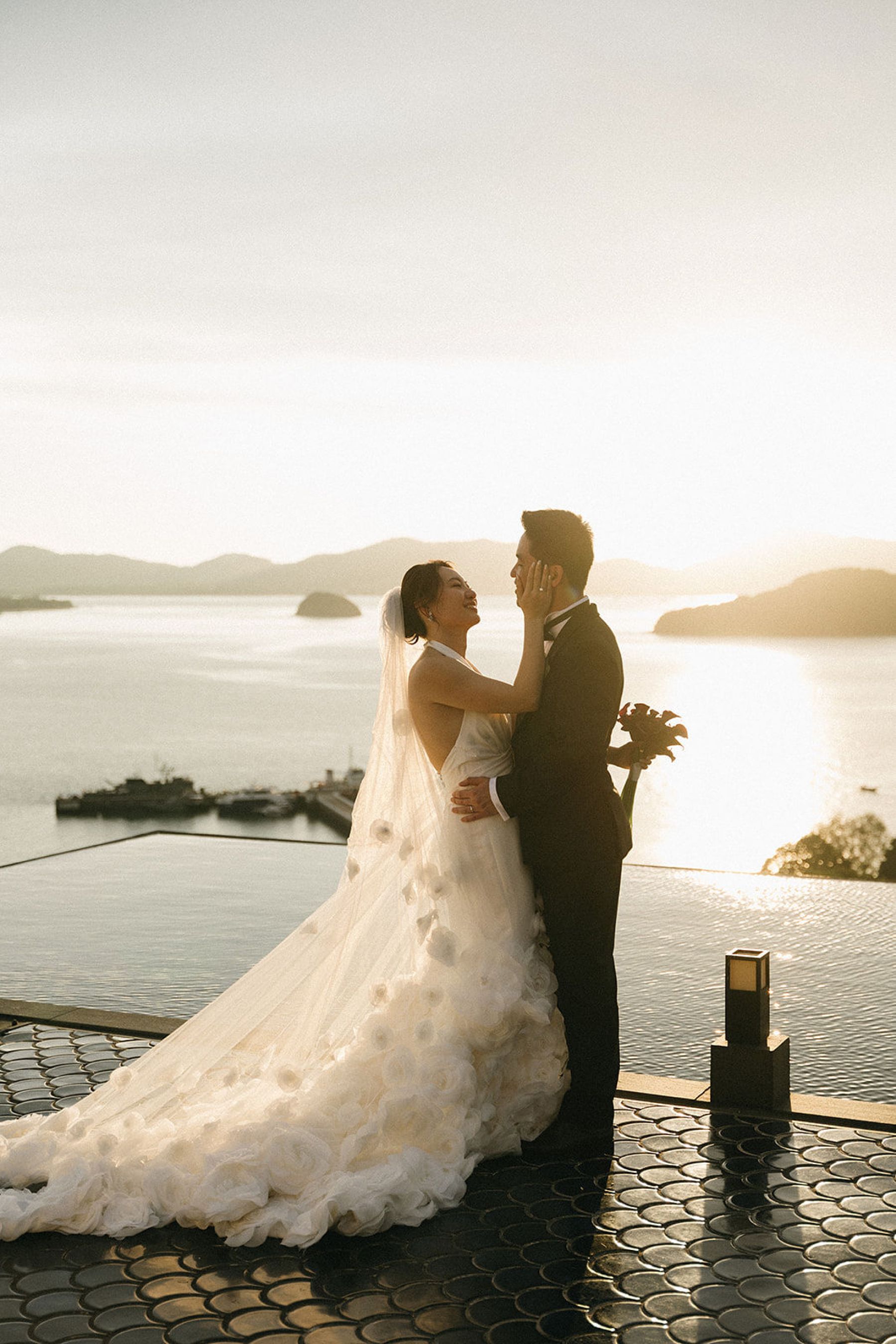 Calla Lilies &amp; Clifftop Vows: Erin &amp; Di's Romantic Wedding at Sri Panwa  photo