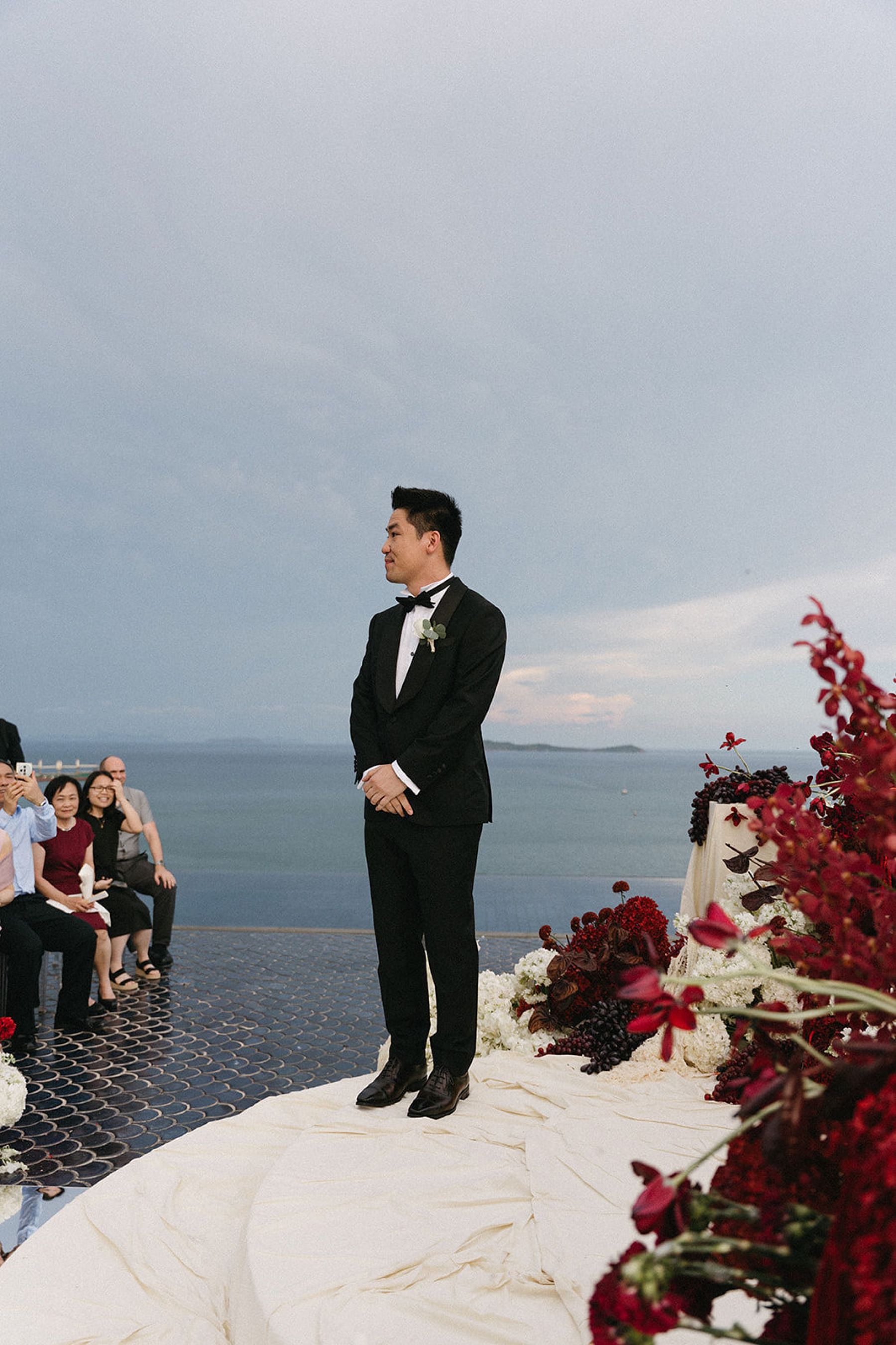 Calla Lilies &amp; Clifftop Vows: Erin &amp; Di's Romantic Wedding at Sri Panwa  photo