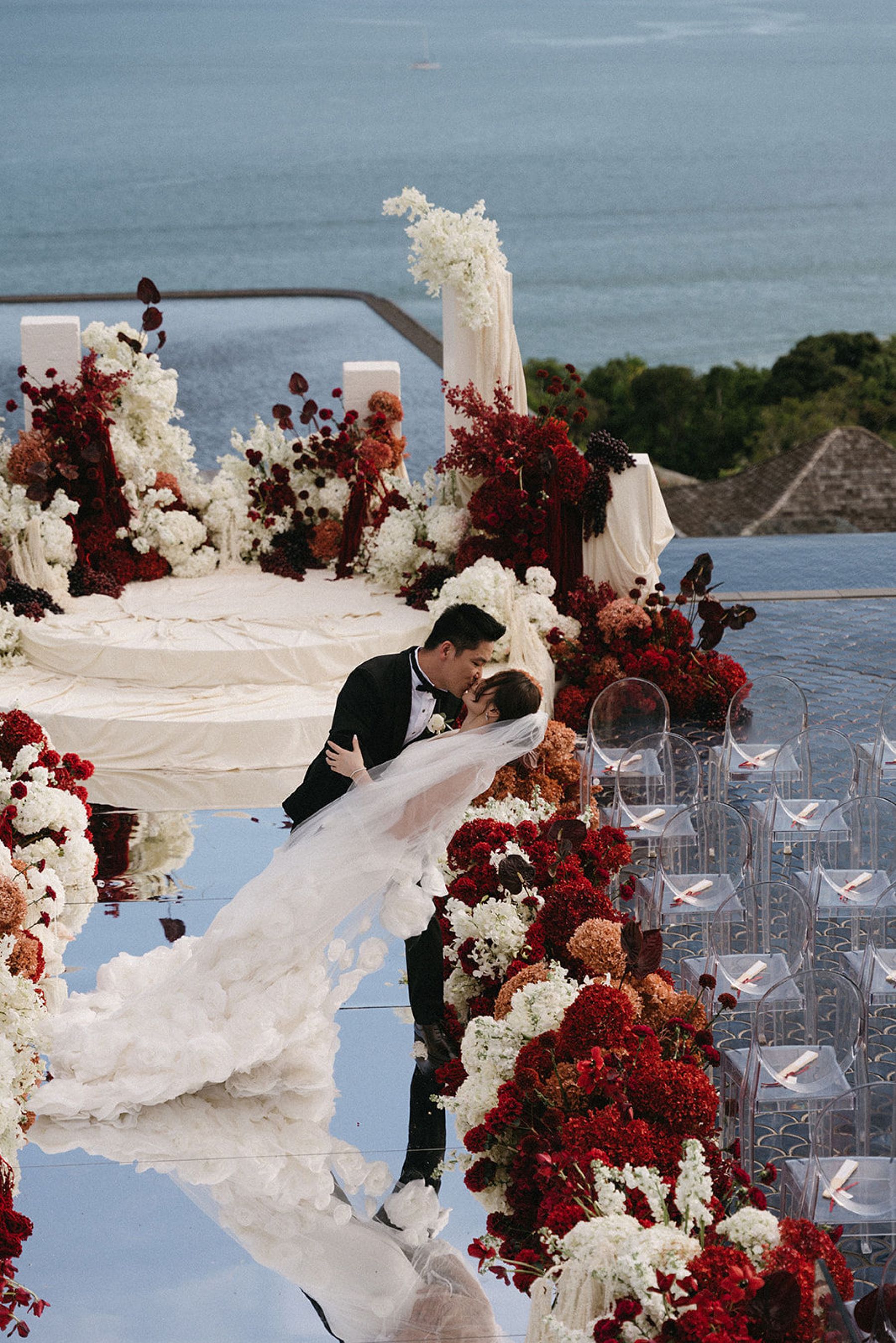 Calla Lilies &amp; Clifftop Vows: Erin &amp; Di's Romantic Wedding at Sri Panwa  photo
