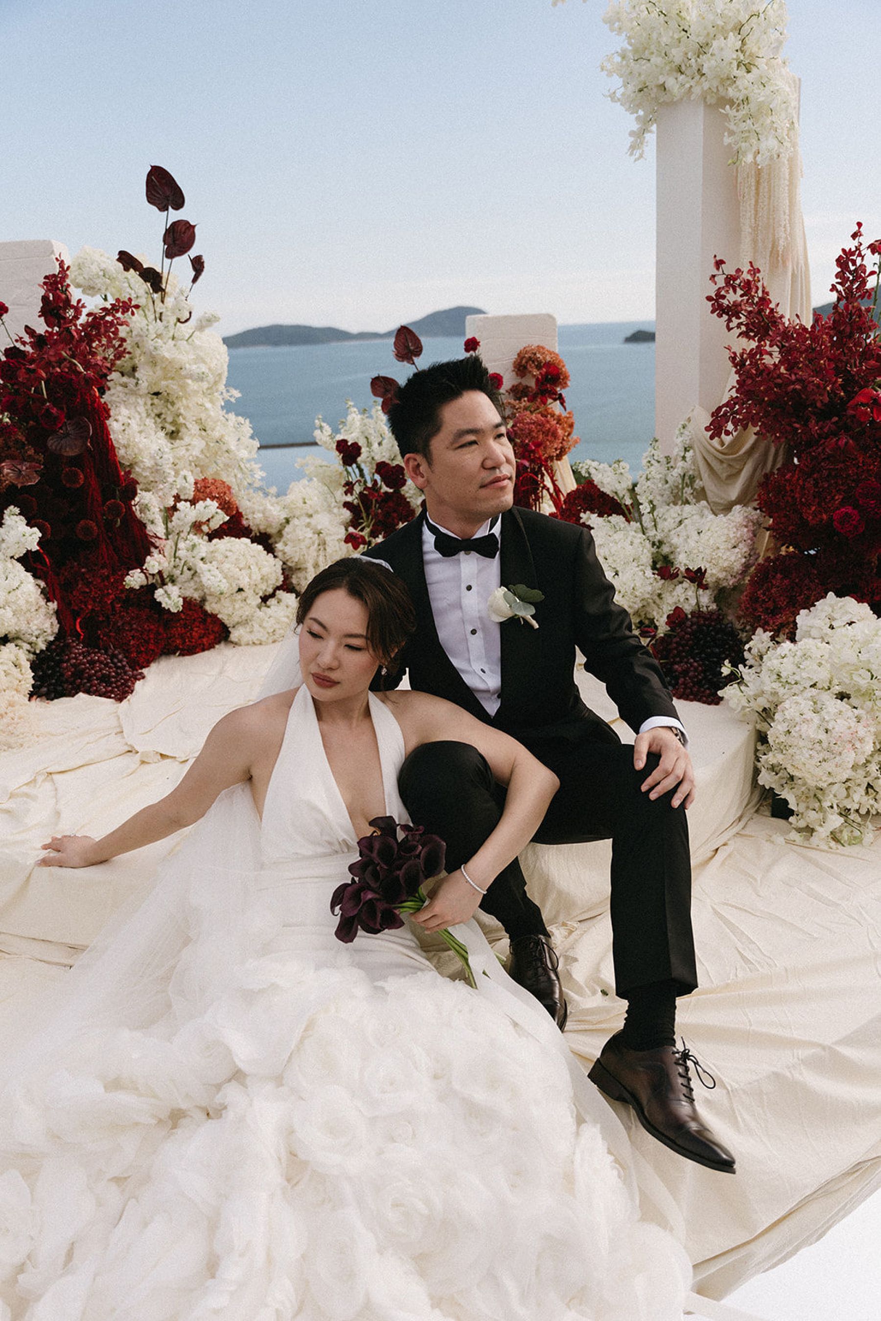 Calla Lilies &amp; Clifftop Vows: Erin &amp; Di's Romantic Wedding at Sri Panwa  photo