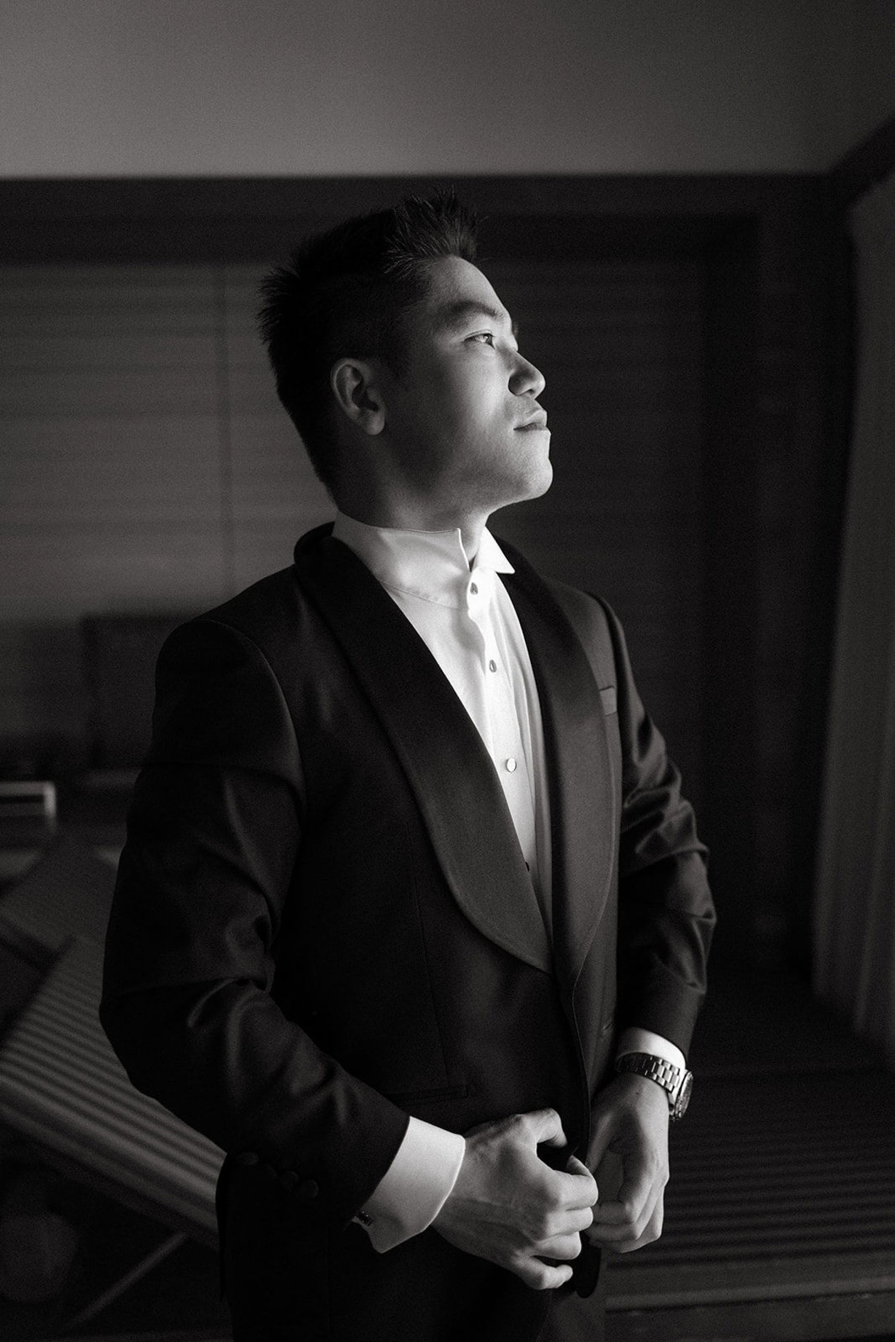 Calla Lilies &amp; Clifftop Vows: Erin &amp; Di's Romantic Wedding at Sri Panwa  photo