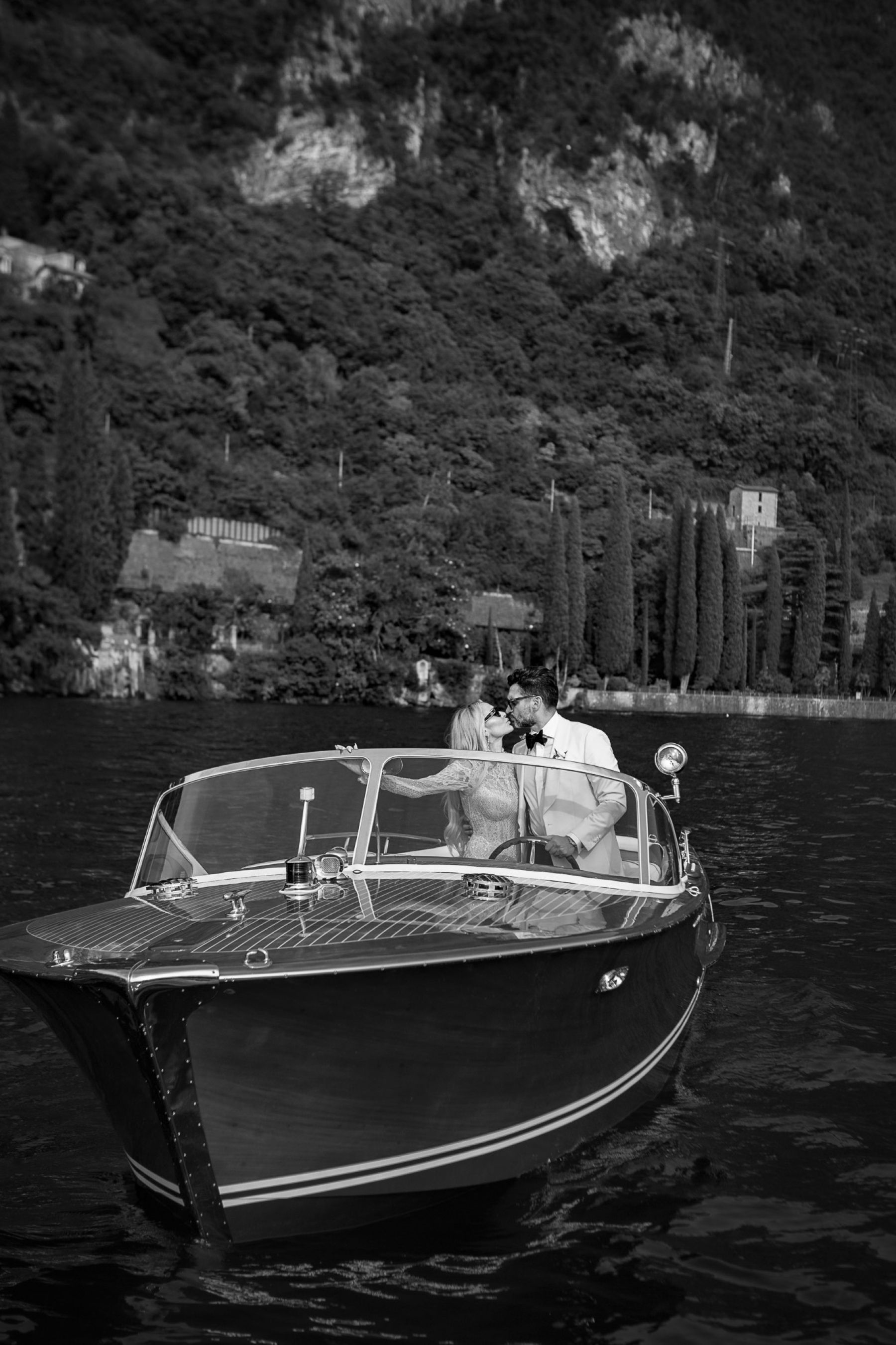 Christa and Chris's Sunset-Inspired Lake Como Wedding at Villa Cipressi photo