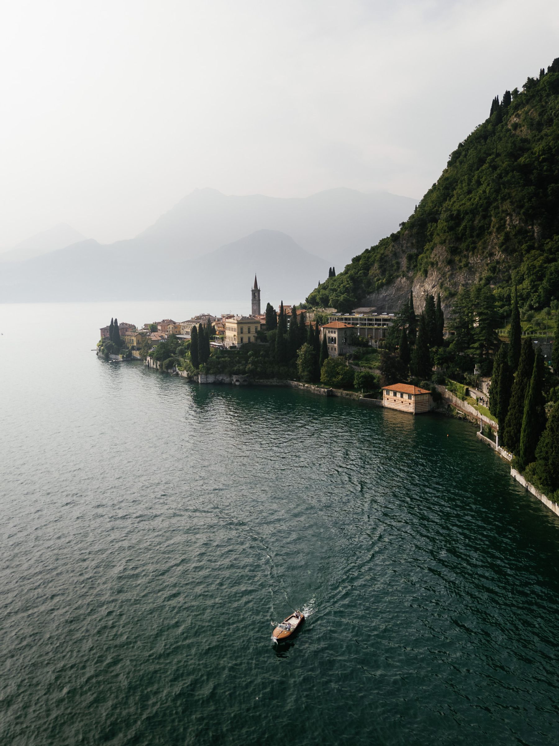 Christa and Chris's Sunset-Inspired Lake Como Wedding at Villa Cipressi photo