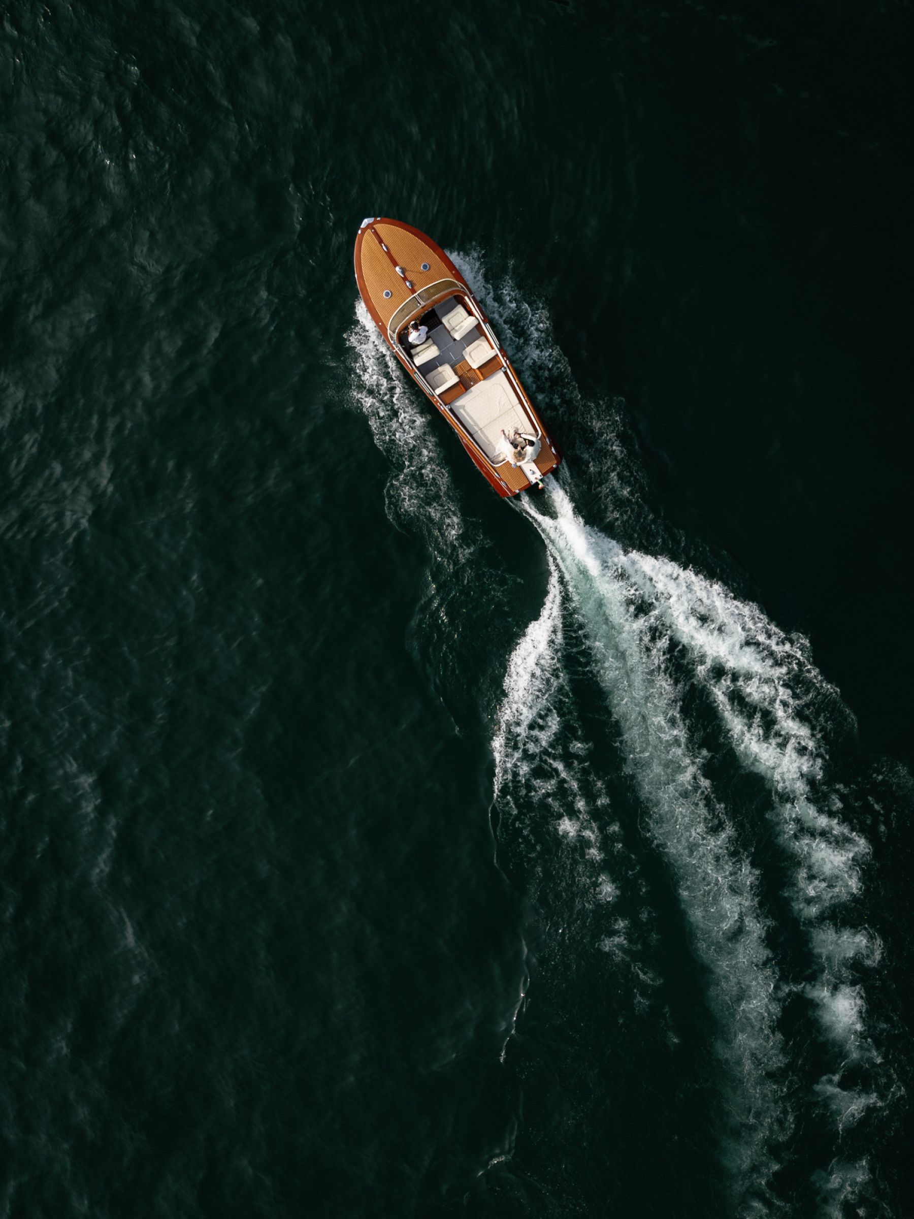 Christa and Chris's Sunset-Inspired Lake Como Wedding at Villa Cipressi photo