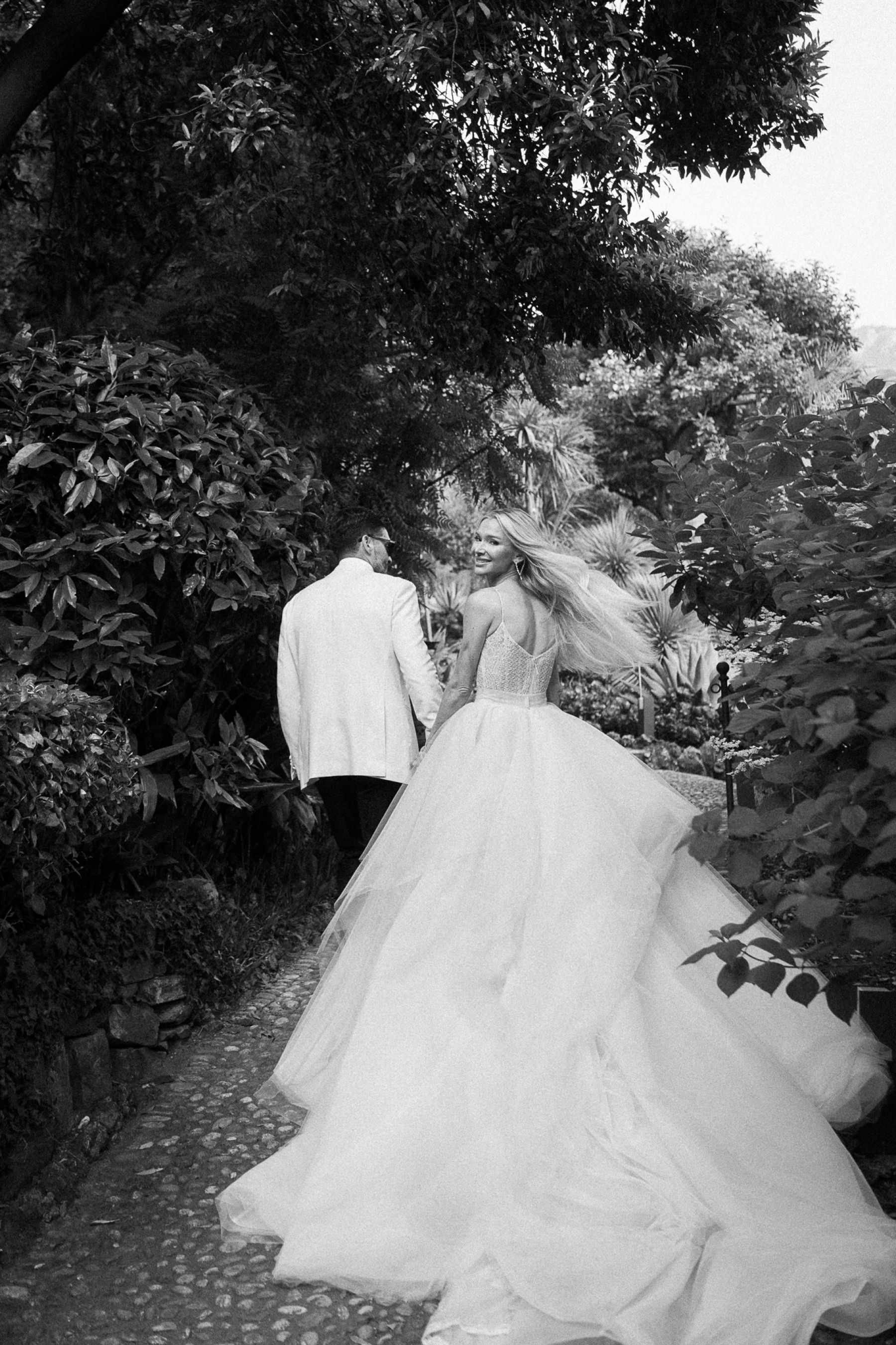 Christa and Chris's Sunset-Inspired Lake Como Wedding at Villa Cipressi photo