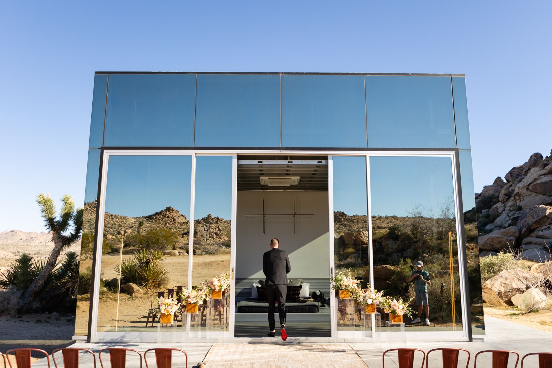 From Lockdown Love to Desert Vows: Catherine &amp; David's Wedding at The Colony Palms Hotel  photo