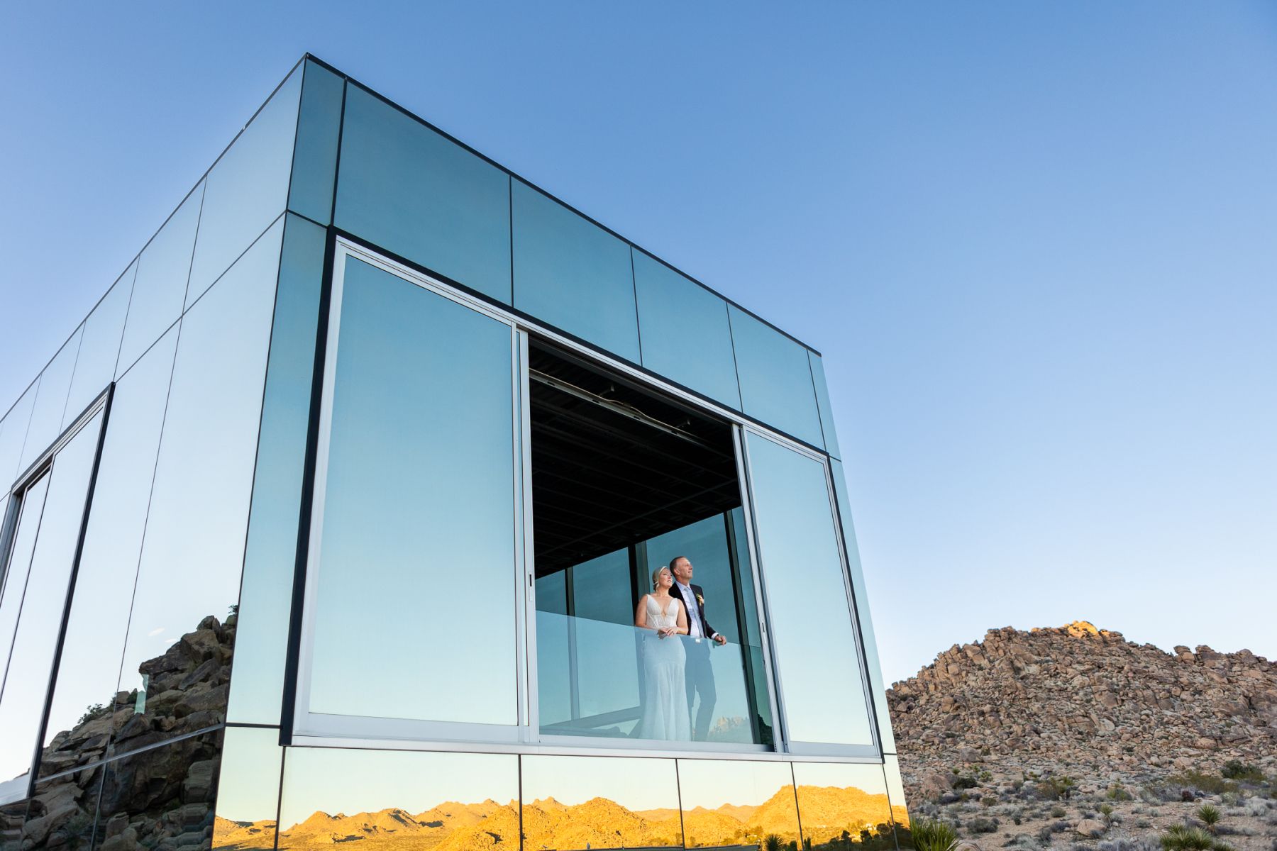 From Lockdown Love to Desert Vows: Catherine &amp; David's Wedding at The Colony Palms Hotel  photo