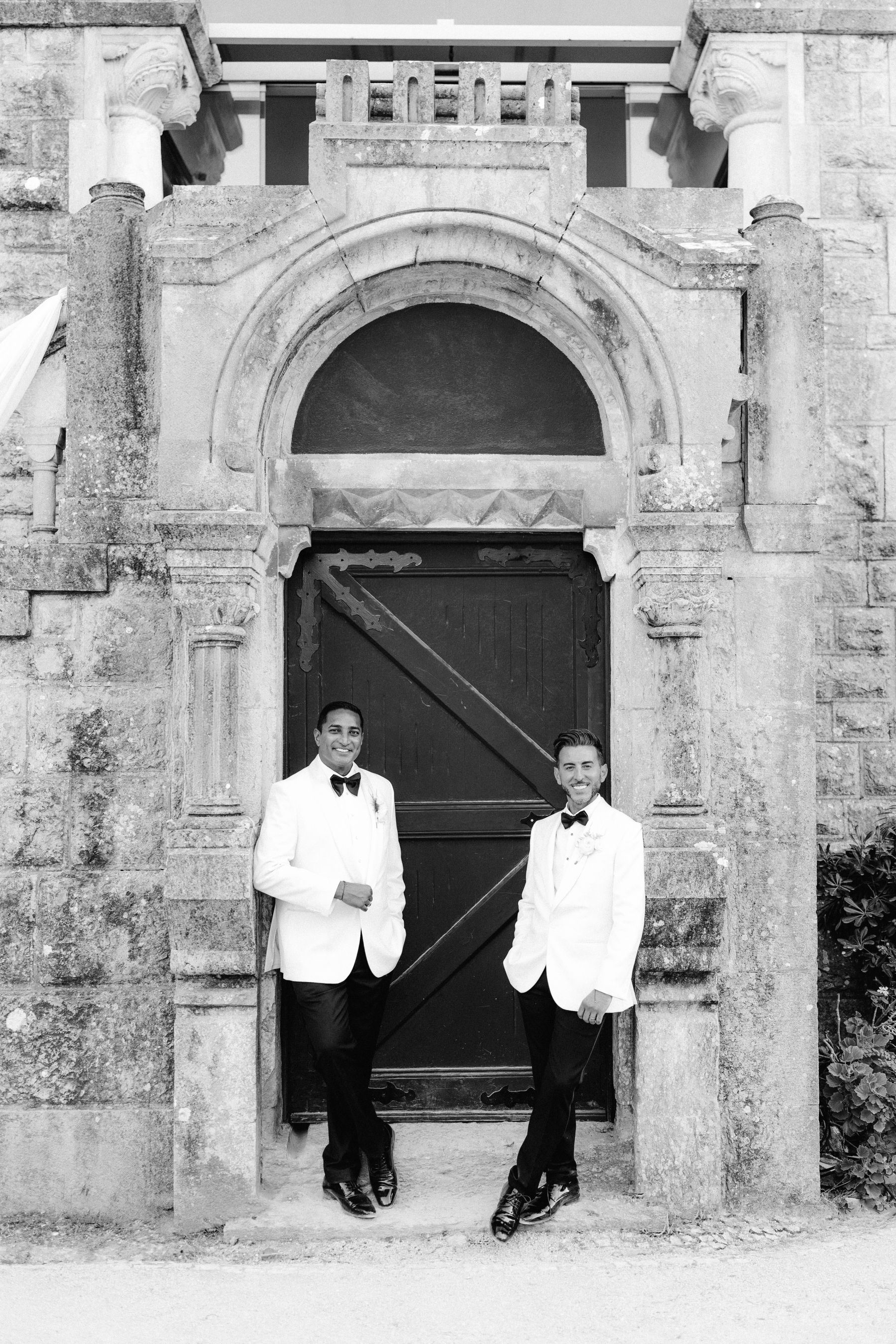 Frankie &amp; Sammy's Seaside Castle Wedding at Forte Da Cruz photo