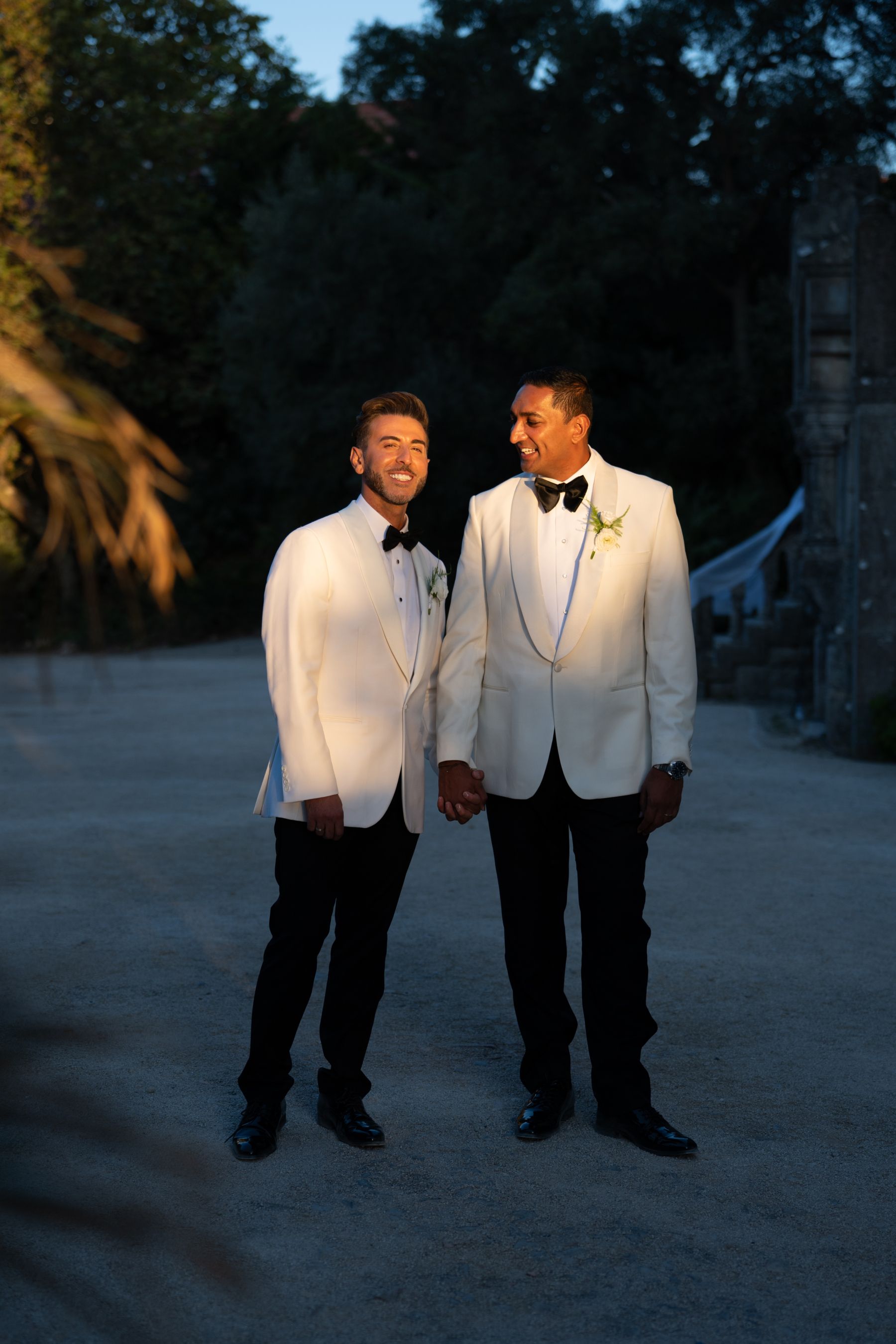 Frankie &amp; Sammy's Seaside Castle Wedding at Forte Da Cruz photo