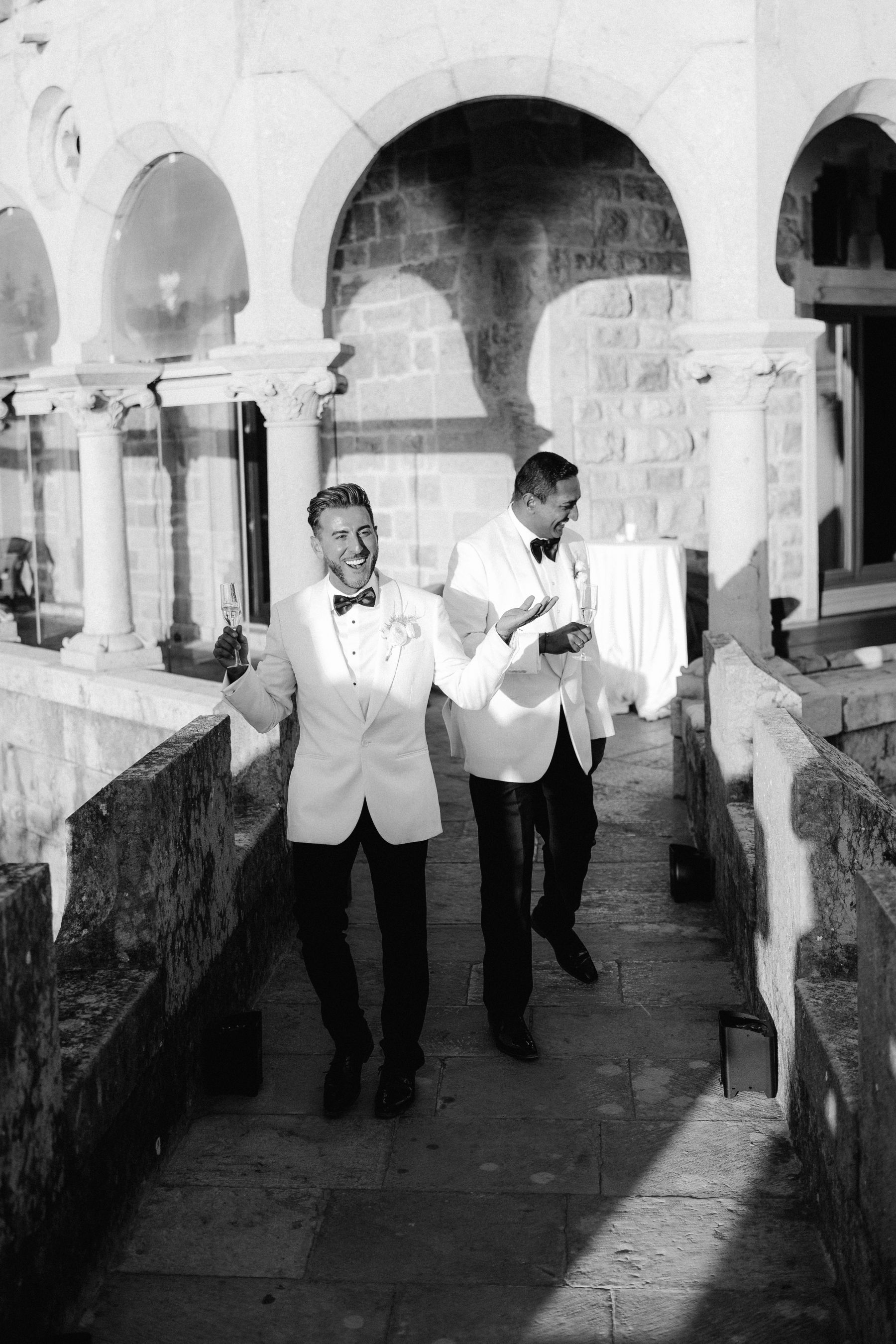 Frankie &amp; Sammy's Seaside Castle Wedding at Forte Da Cruz photo