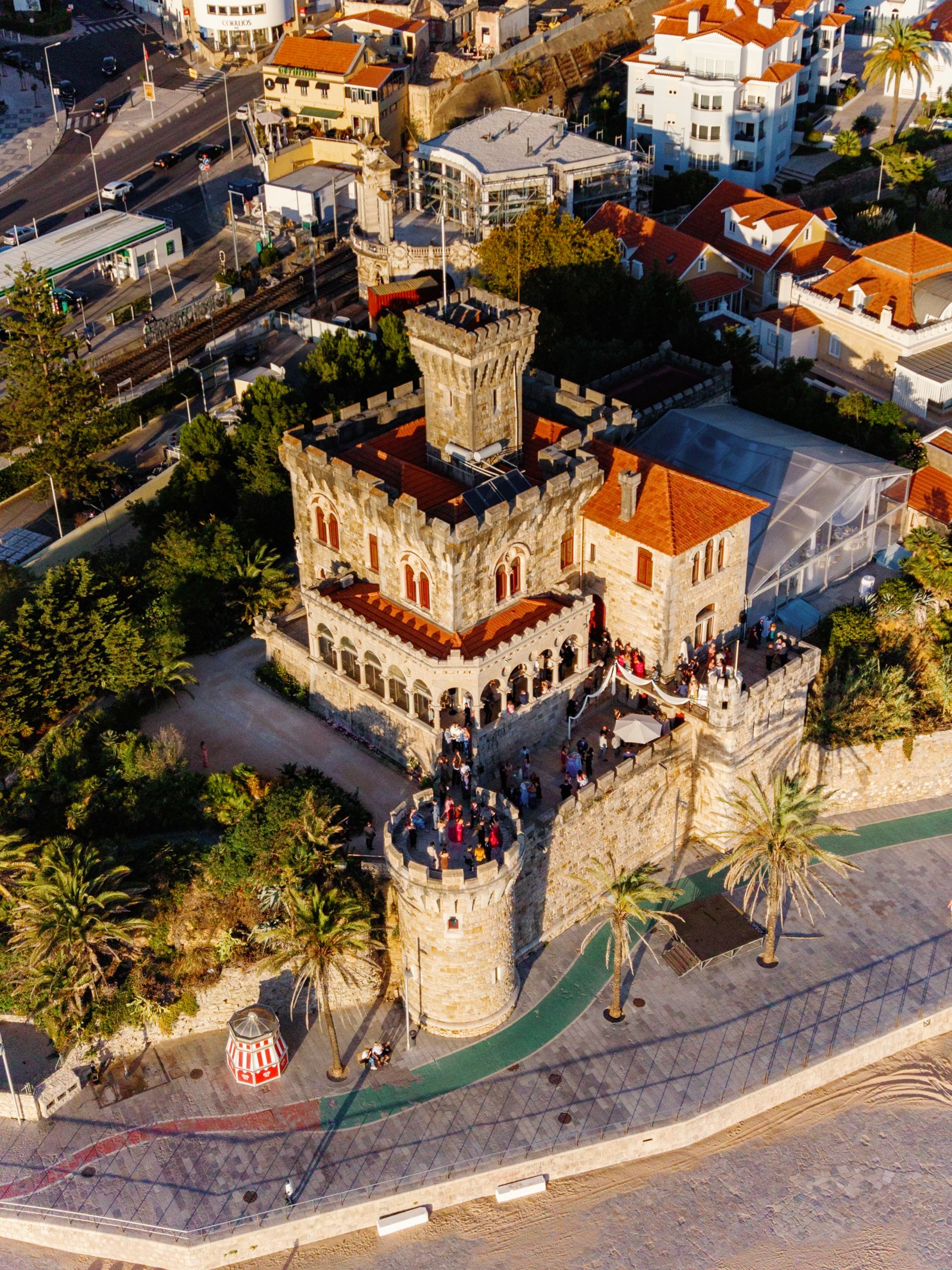 Frankie &amp; Sammy's Seaside Castle Wedding at Forte Da Cruz photo