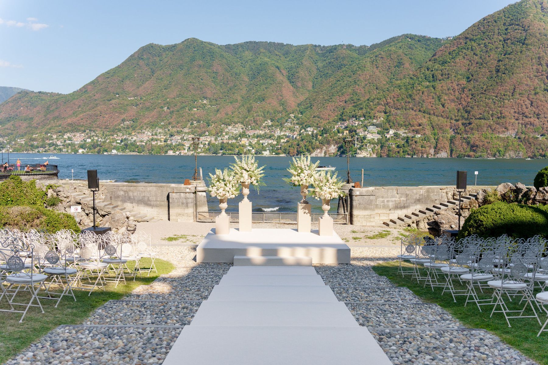 Jacquelyn &amp; Nick's Timeless Gatsby-Inspired Wedding at Villa Erba photo