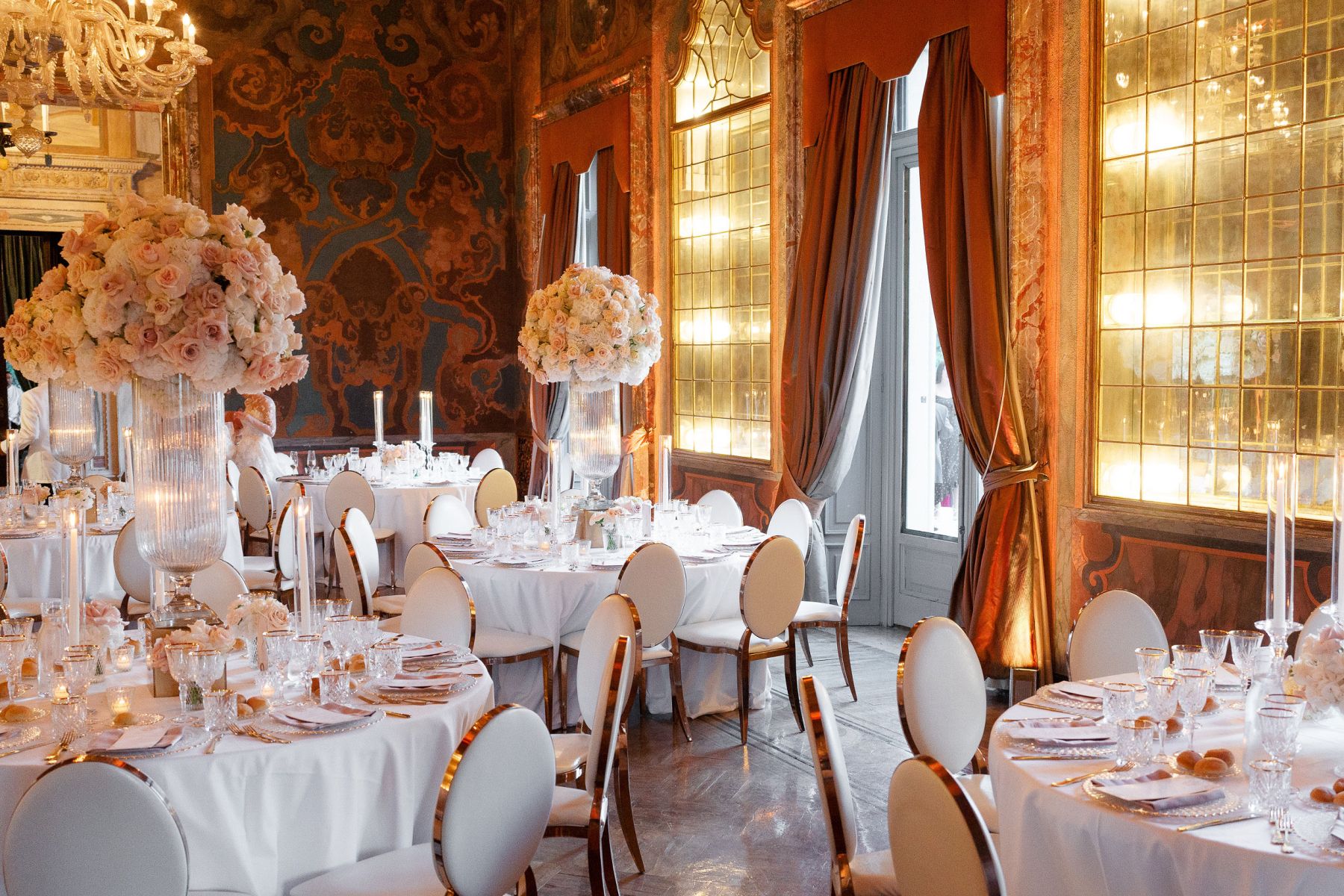 Jacquelyn &amp; Nick's Timeless Gatsby-Inspired Wedding at Villa Erba photo