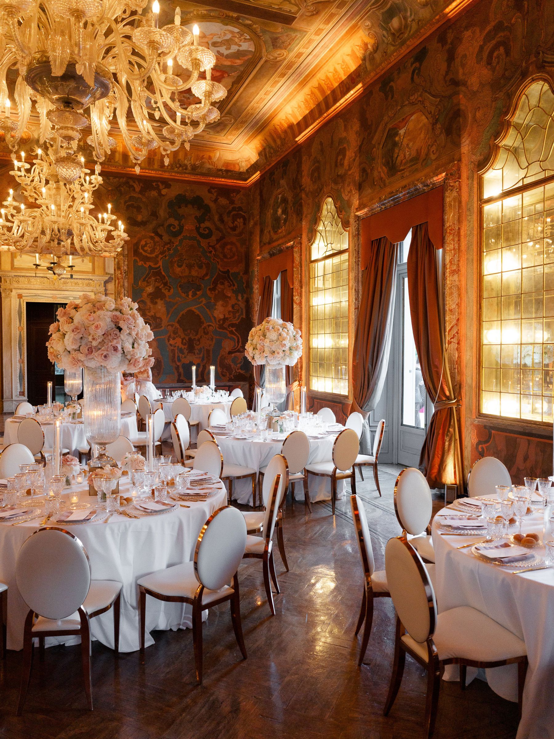 Jacquelyn &amp; Nick's Timeless Gatsby-Inspired Wedding at Villa Erba photo