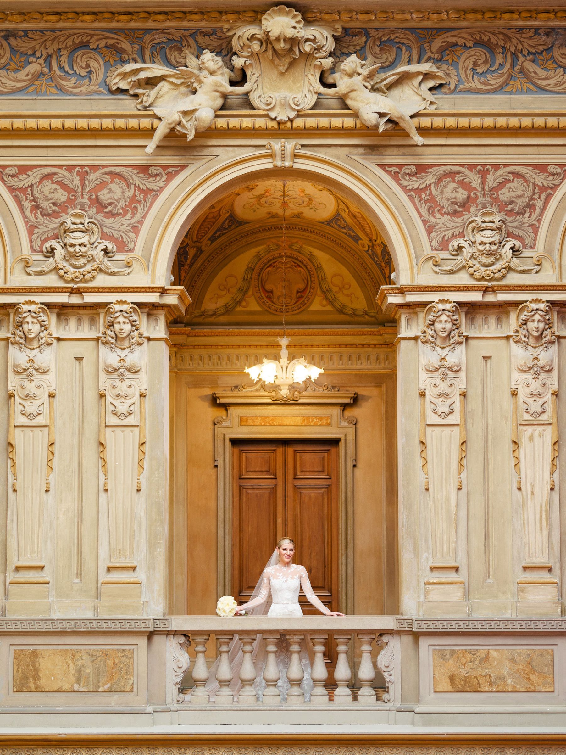 Jacquelyn &amp; Nick's Timeless Gatsby-Inspired Wedding at Villa Erba photo